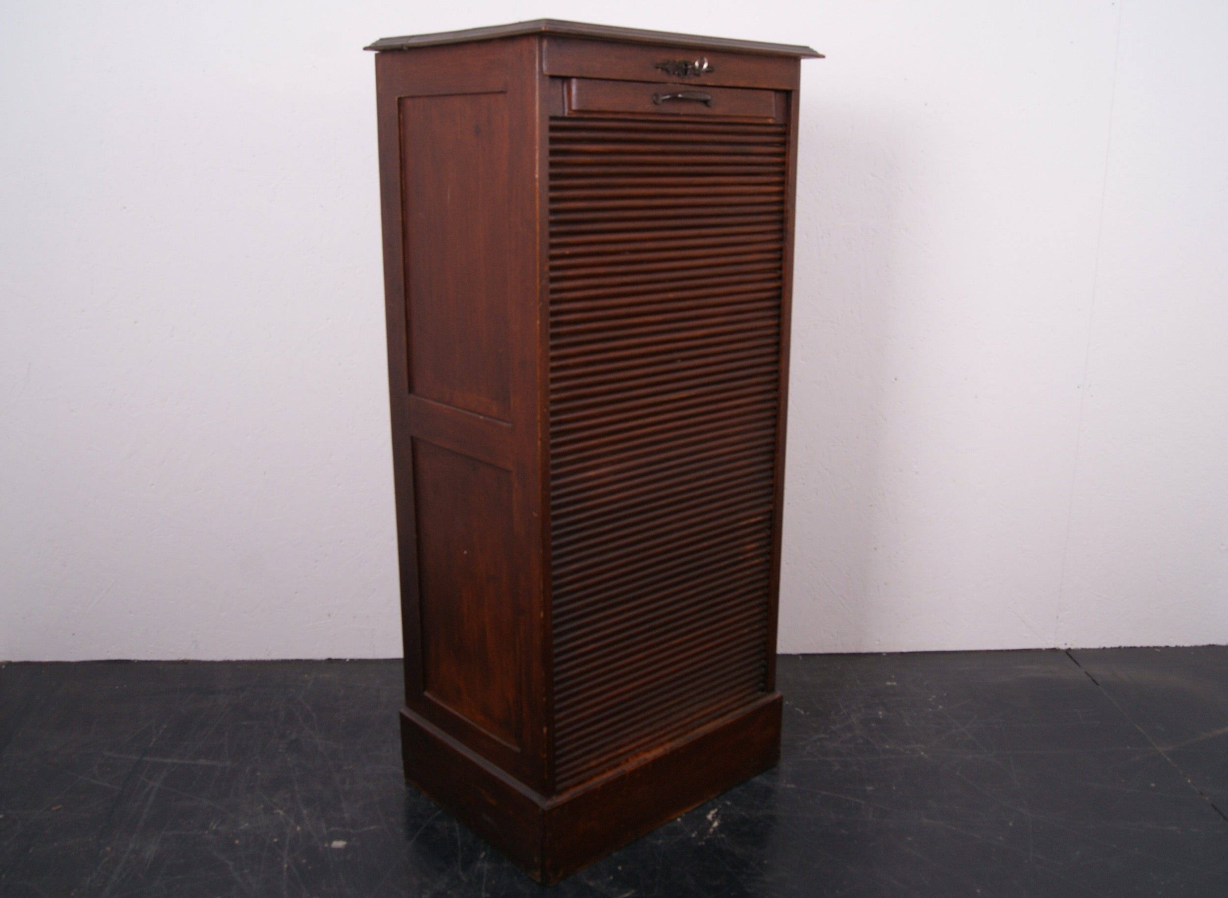 dark-tambour-cabinet-10