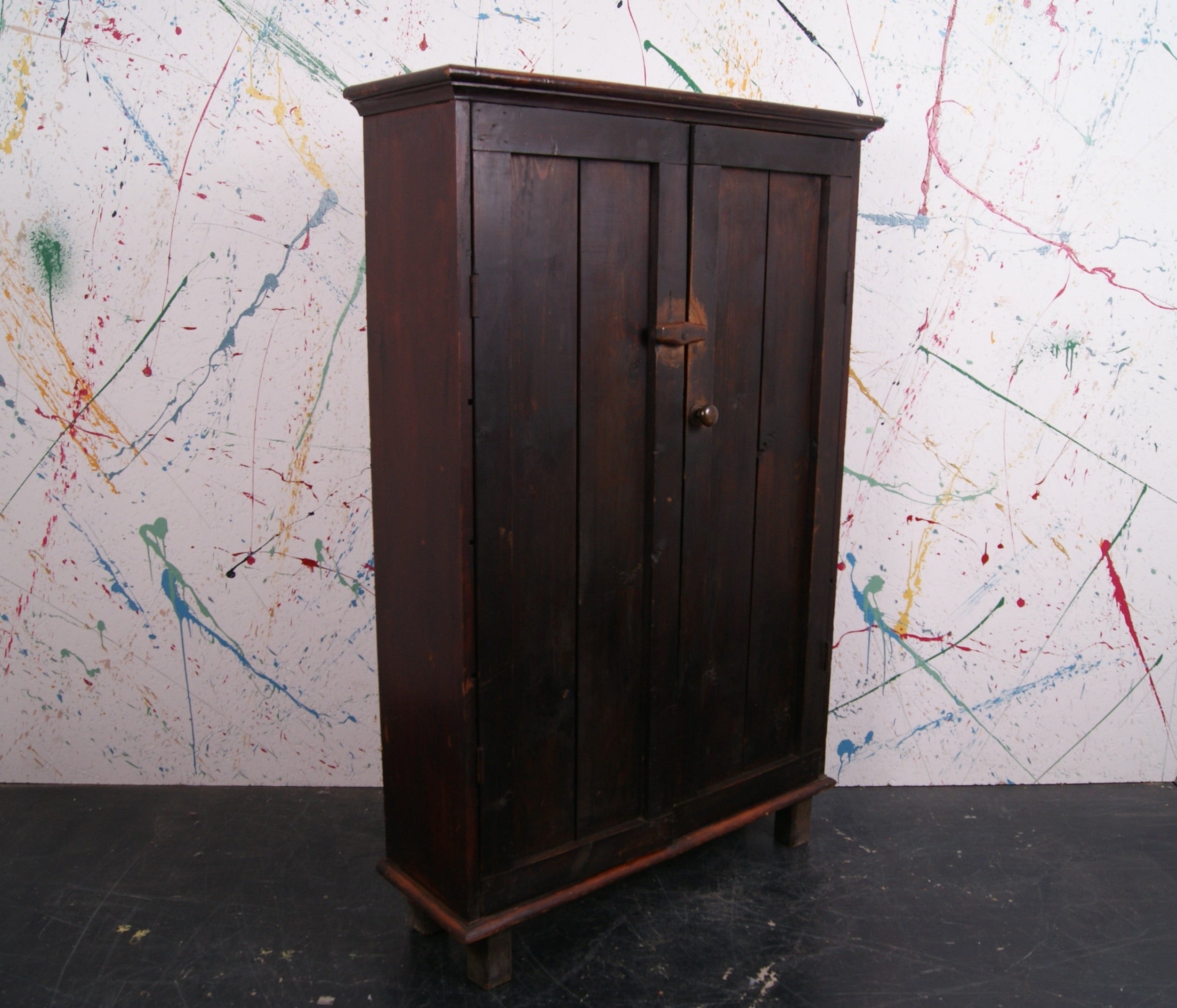 dark-wooden-cupboard-5