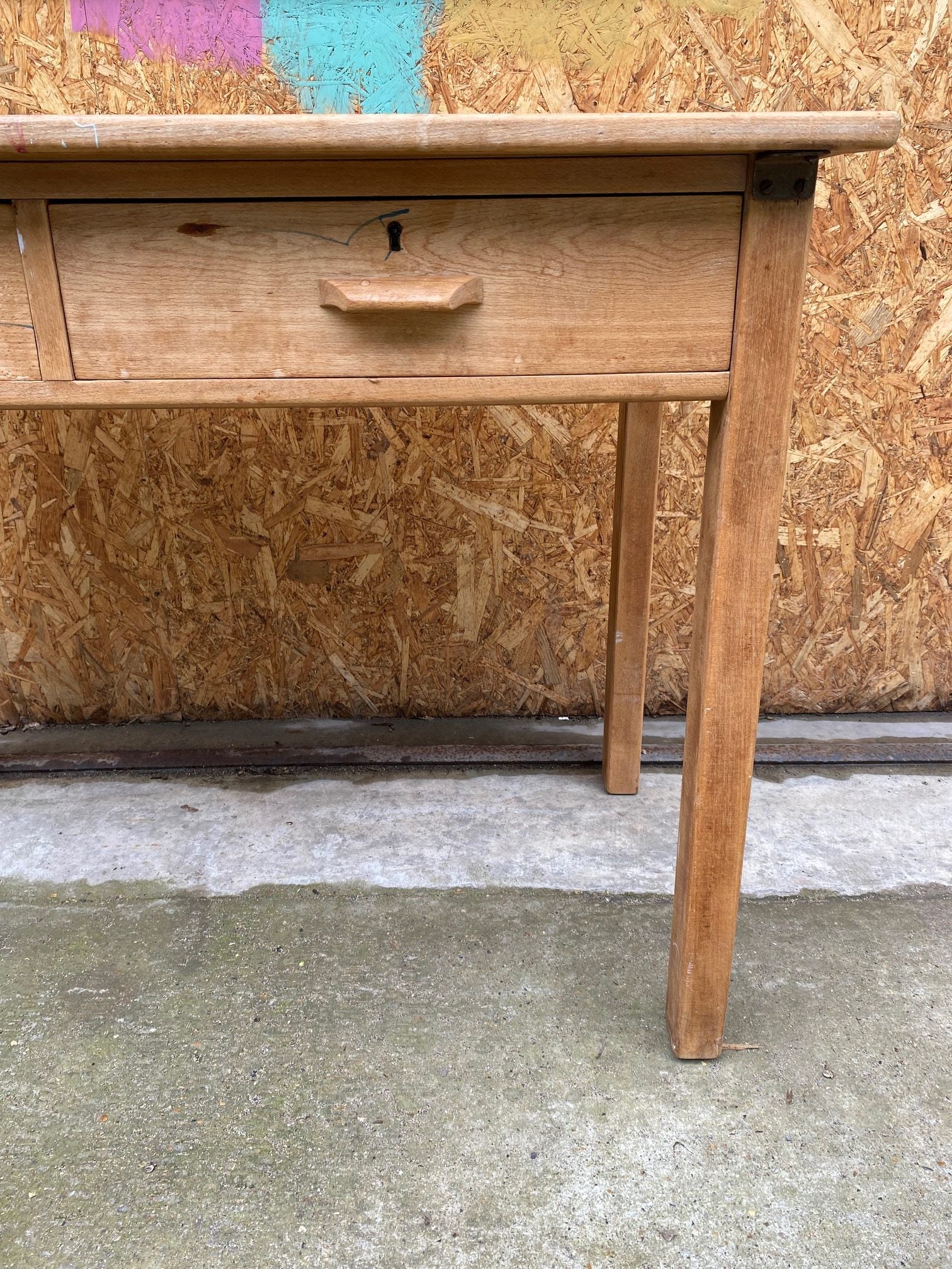 desk-drawers-11