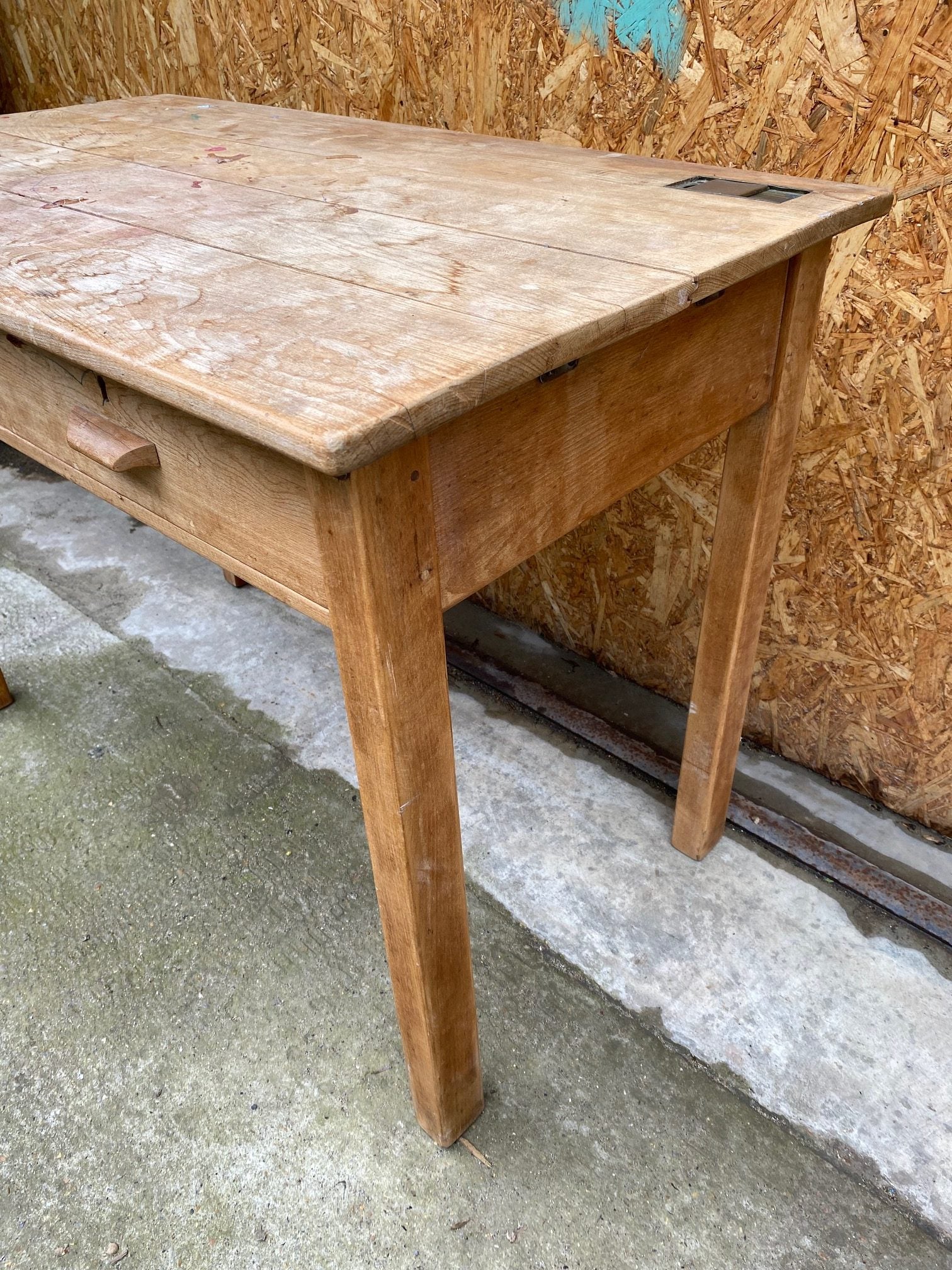 desk-drawers-12
