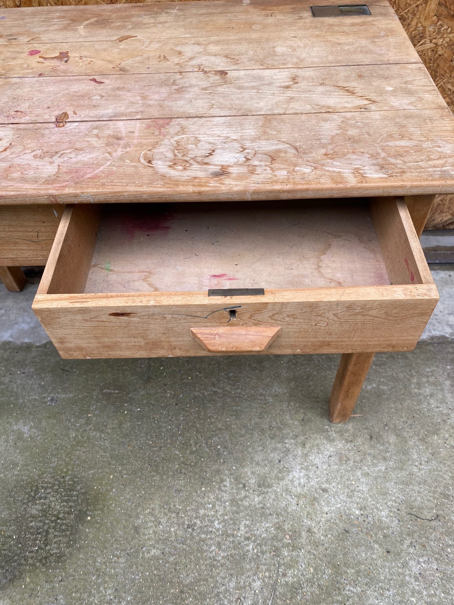 desk-drawers-14