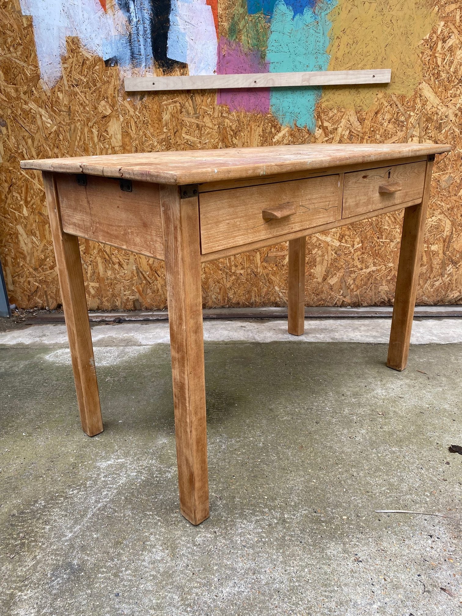 desk-drawers-16