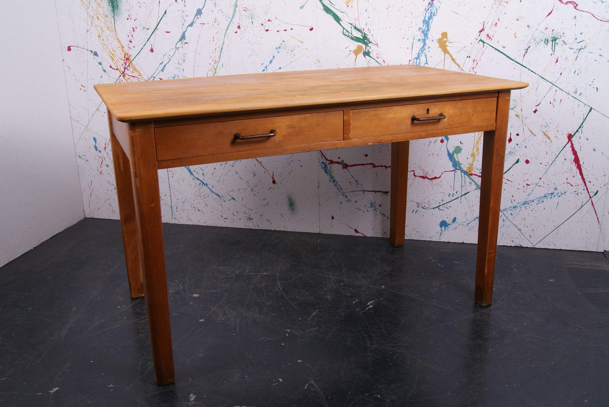 desk-with-drawers-2