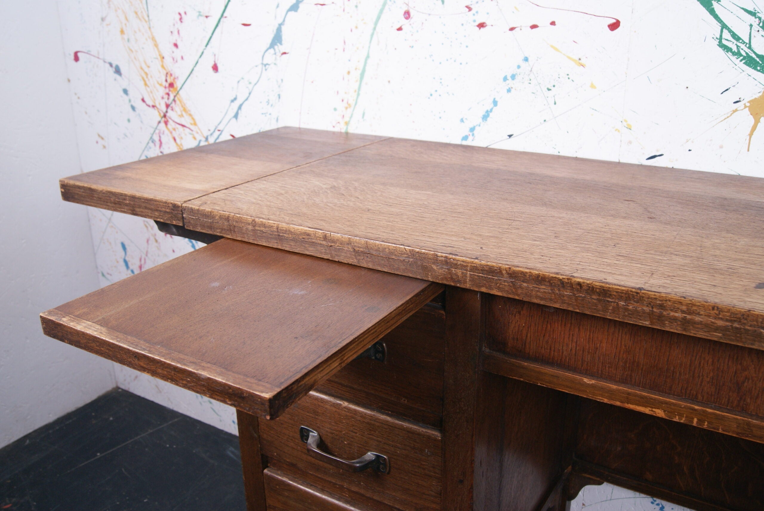 desk-with-drawers-22