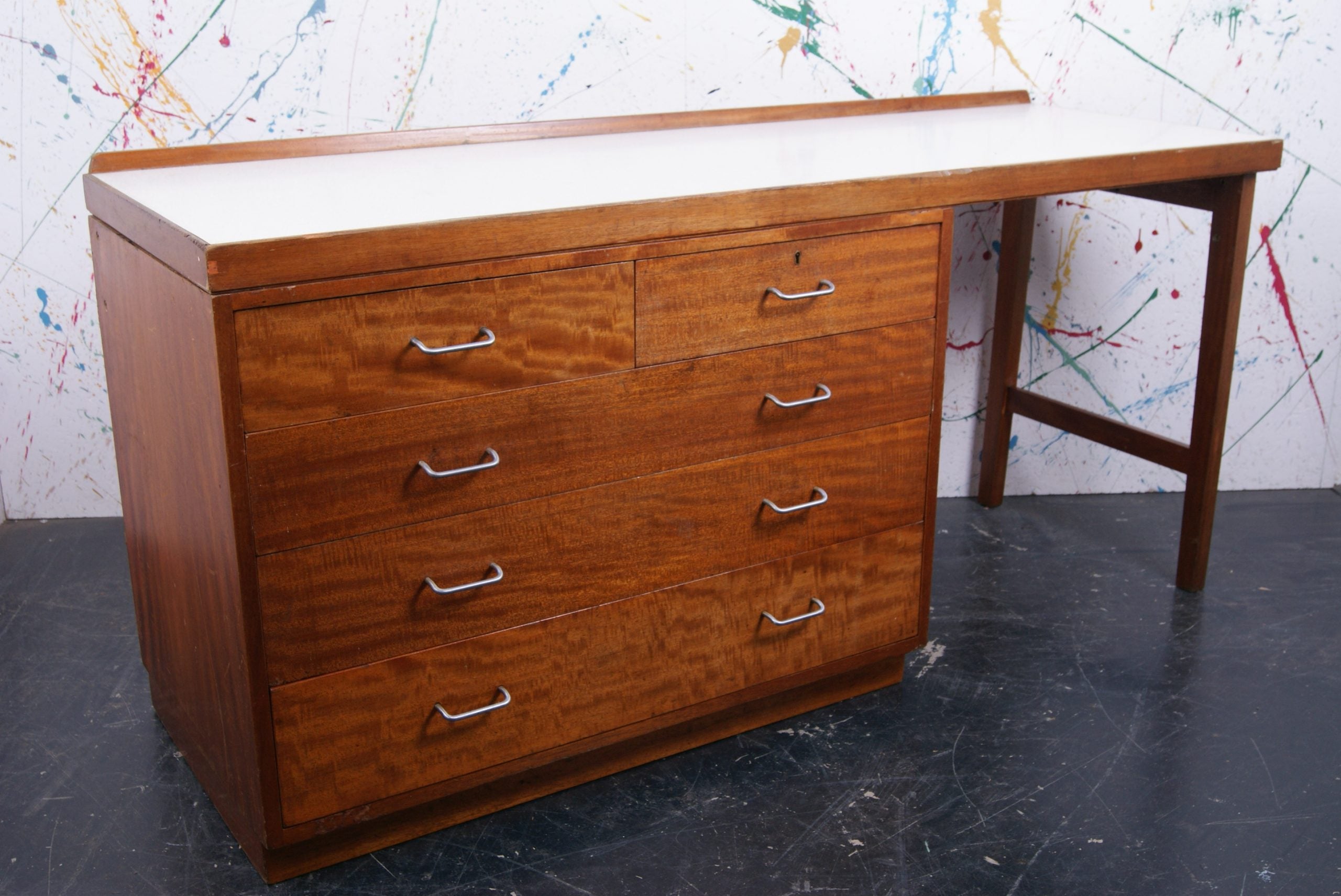 desk-with-drawers-9