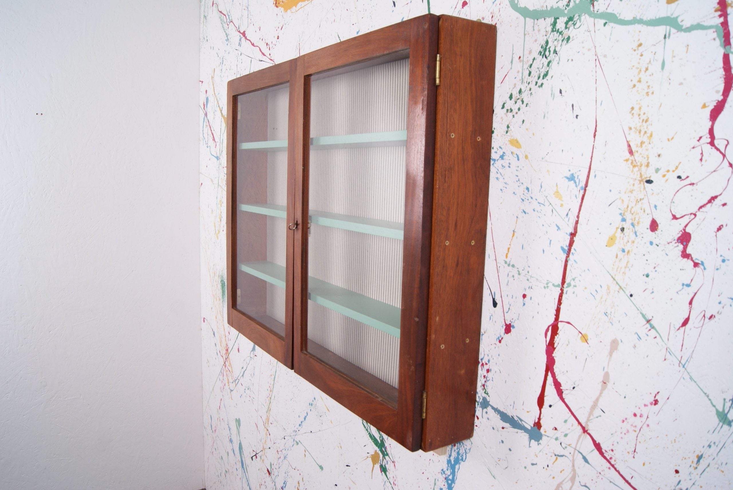 display-cabinet-2