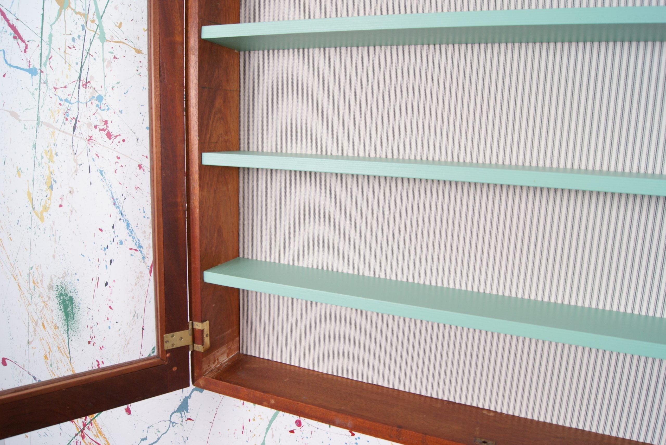display-cabinet-4