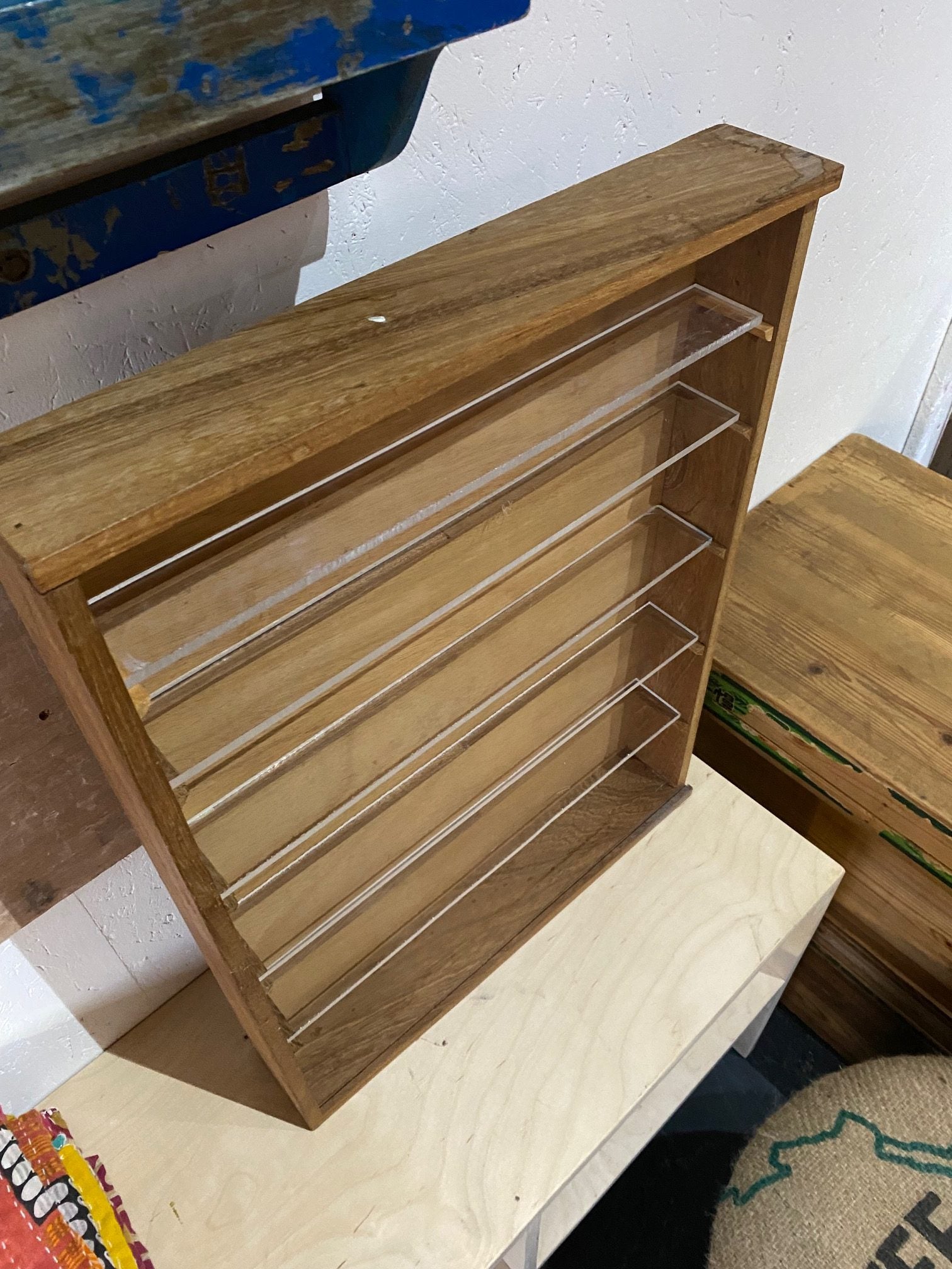 display-shelf-3
