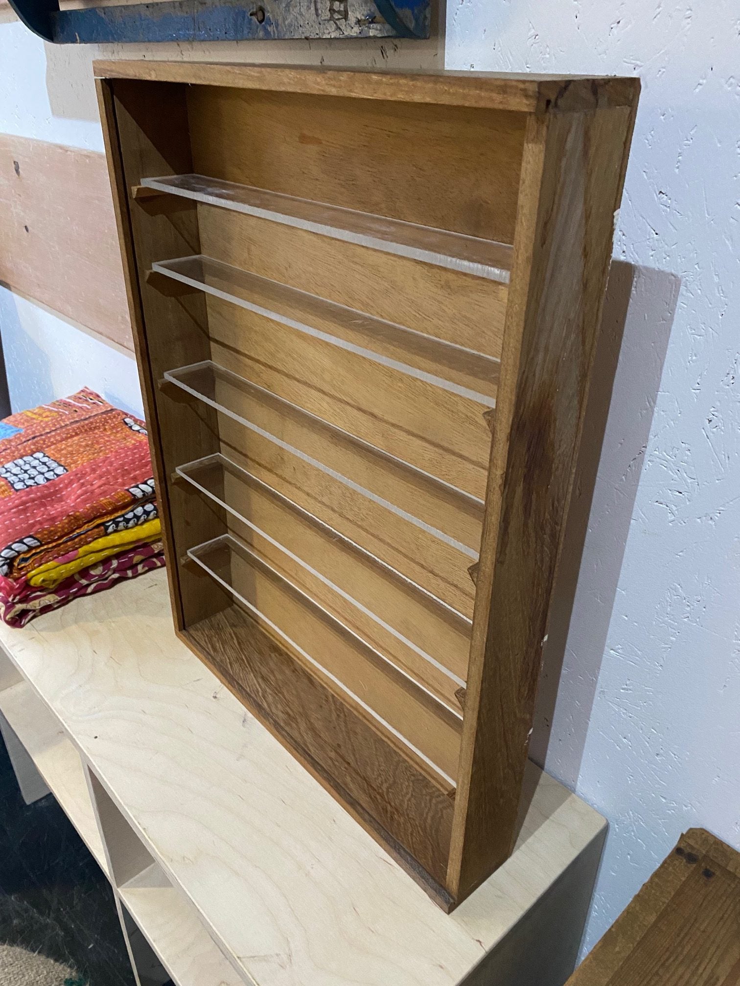 display-shelf-4