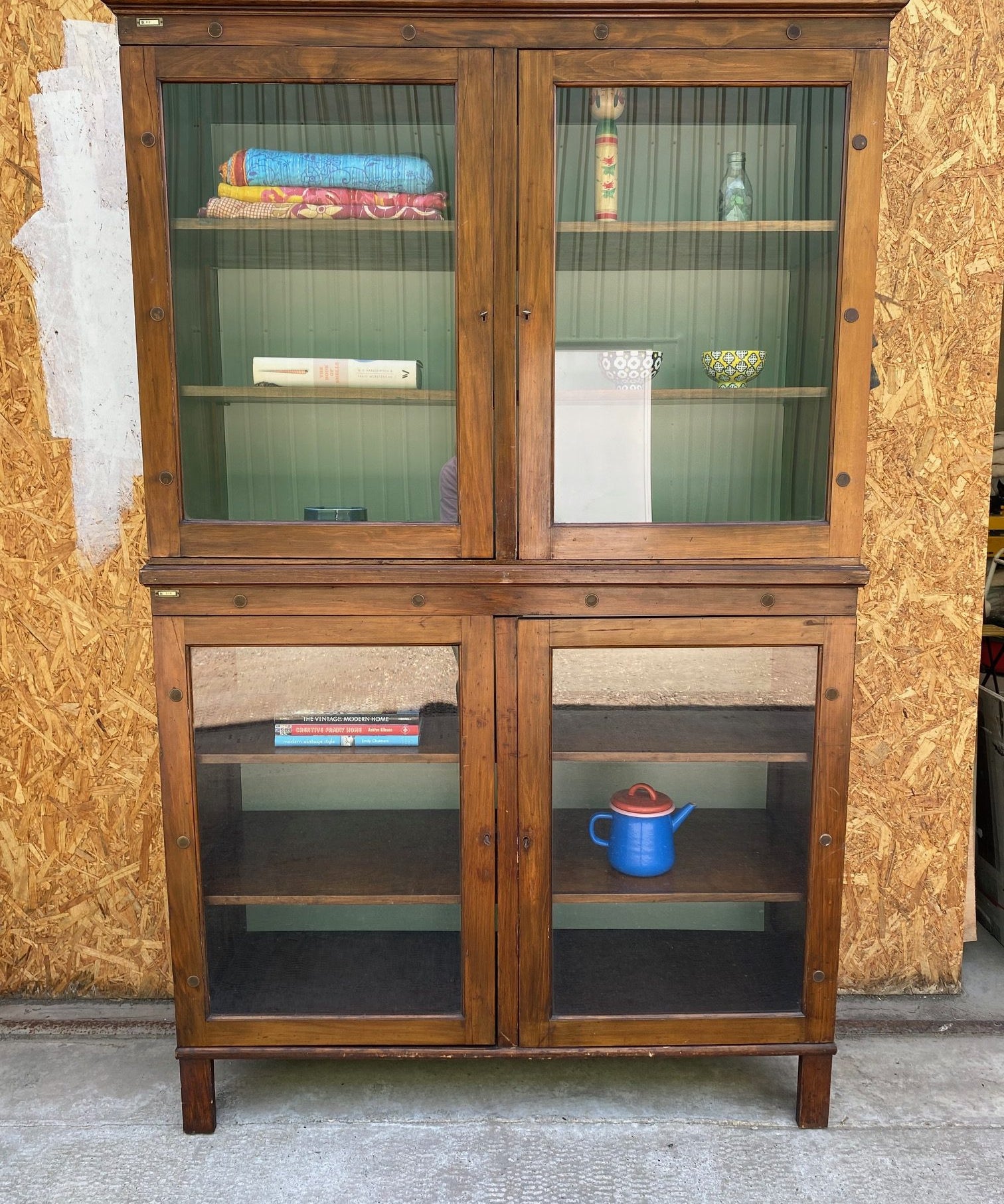 double-glass-cabinet-6