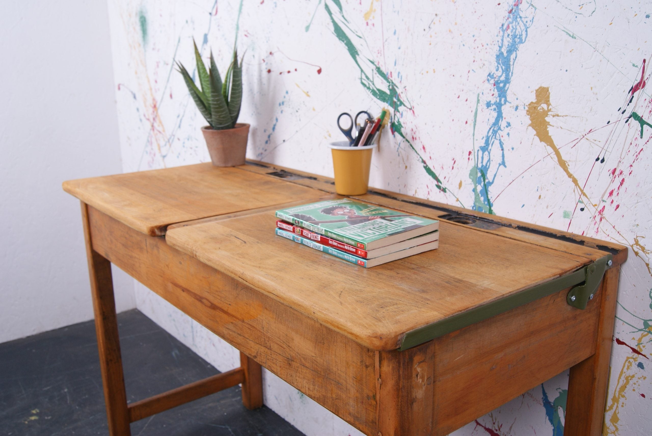 double-kids-desk-47