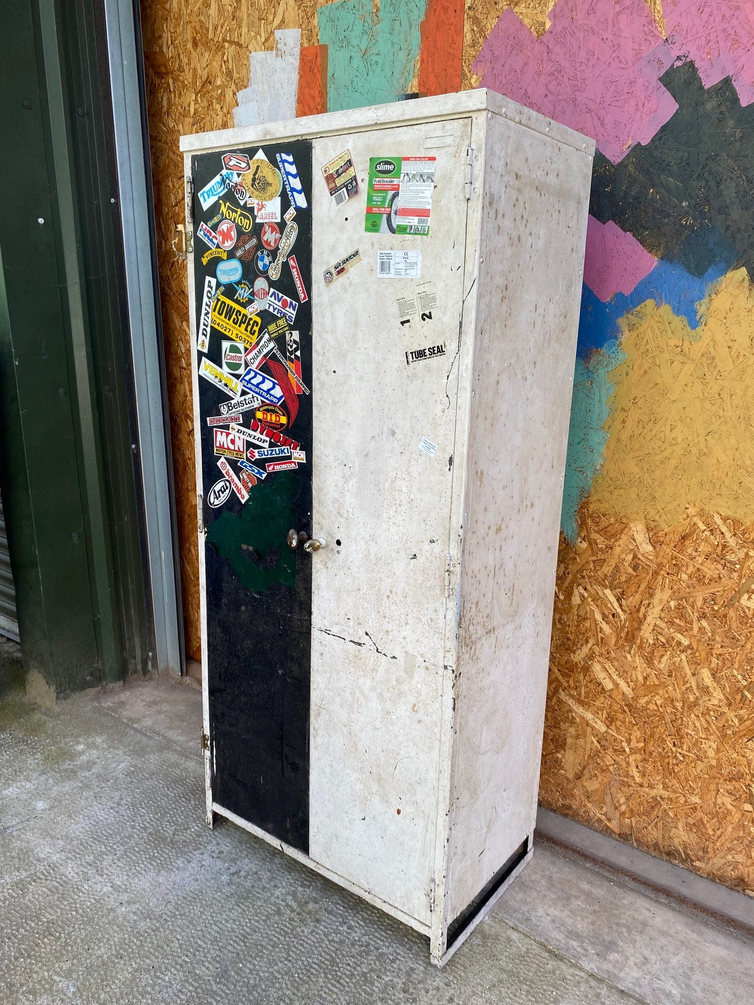 double-metal-locker-5