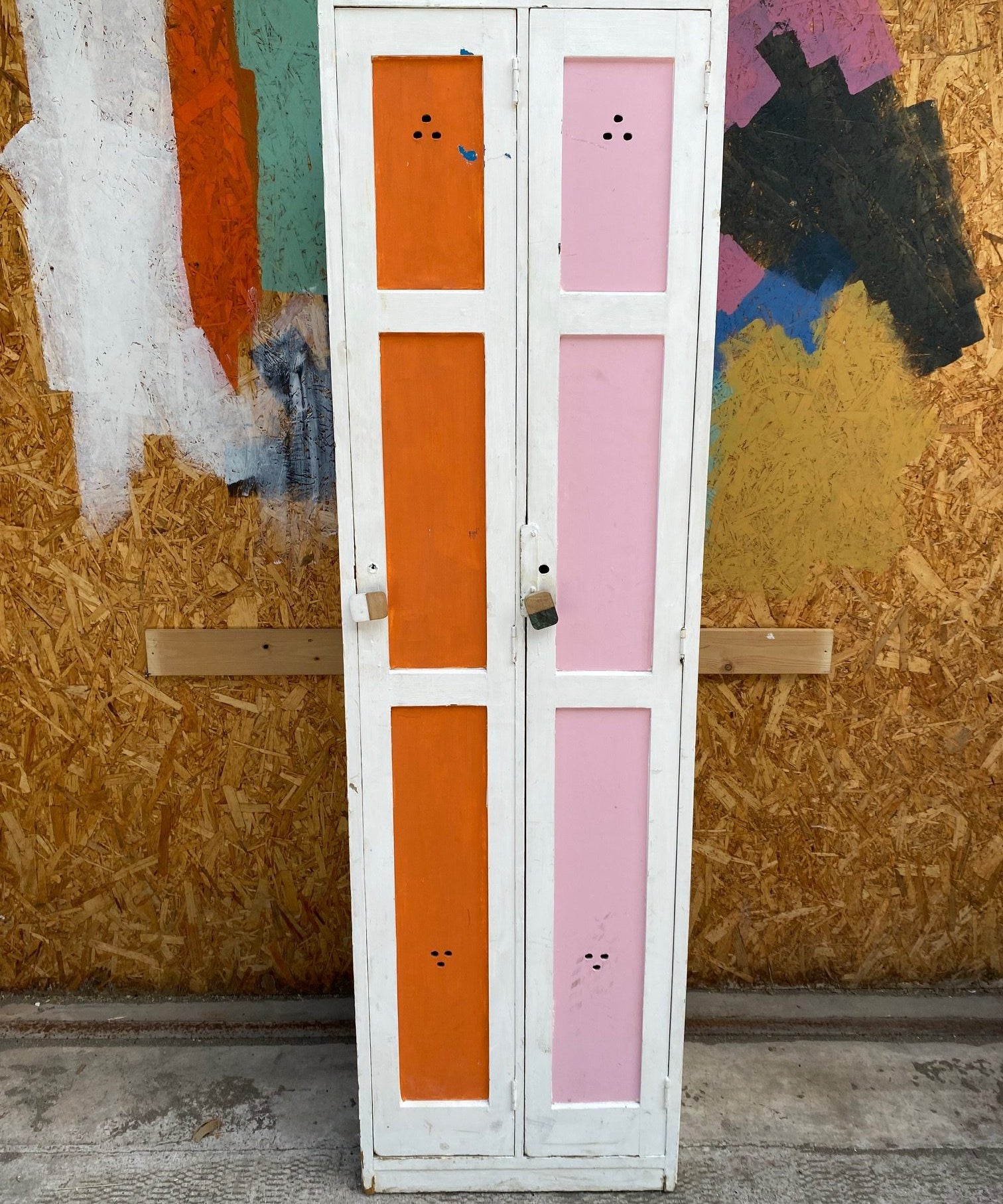 double-wooden-locker-1