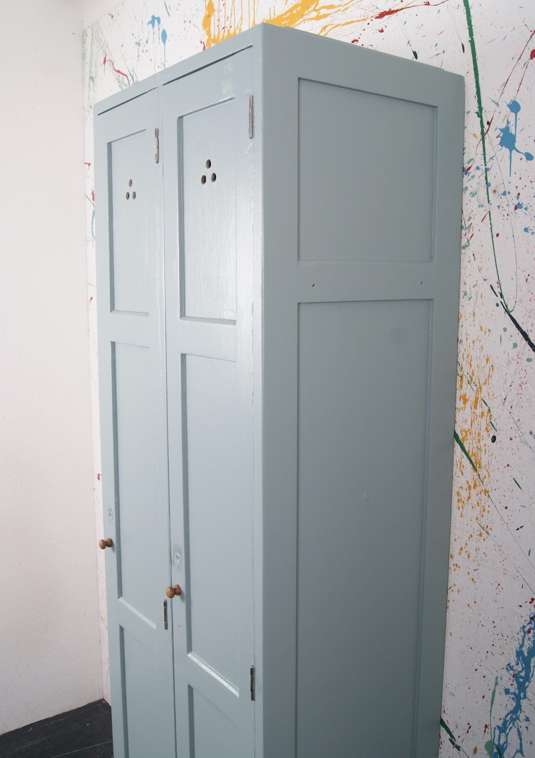 double-wooden-locker-4