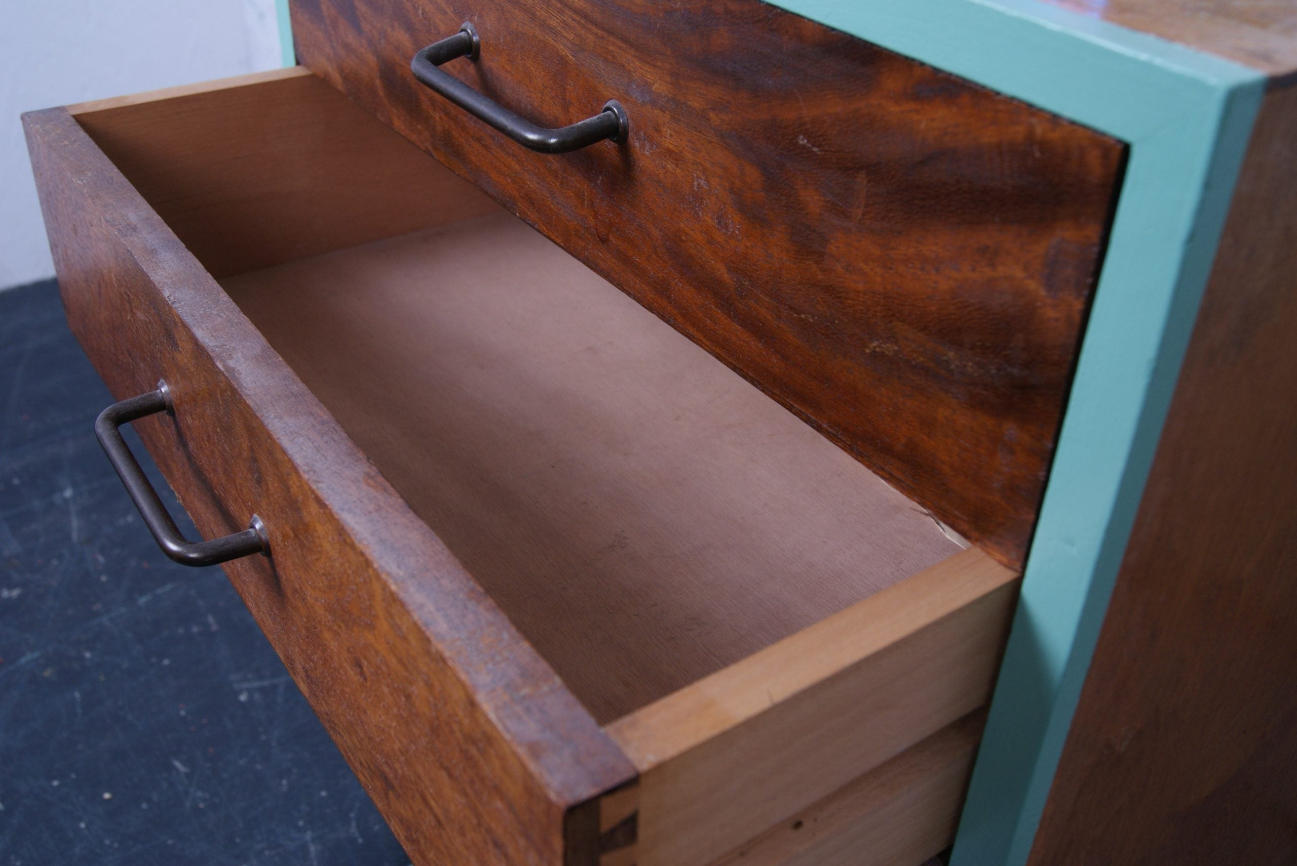 drawers-on-castors-2