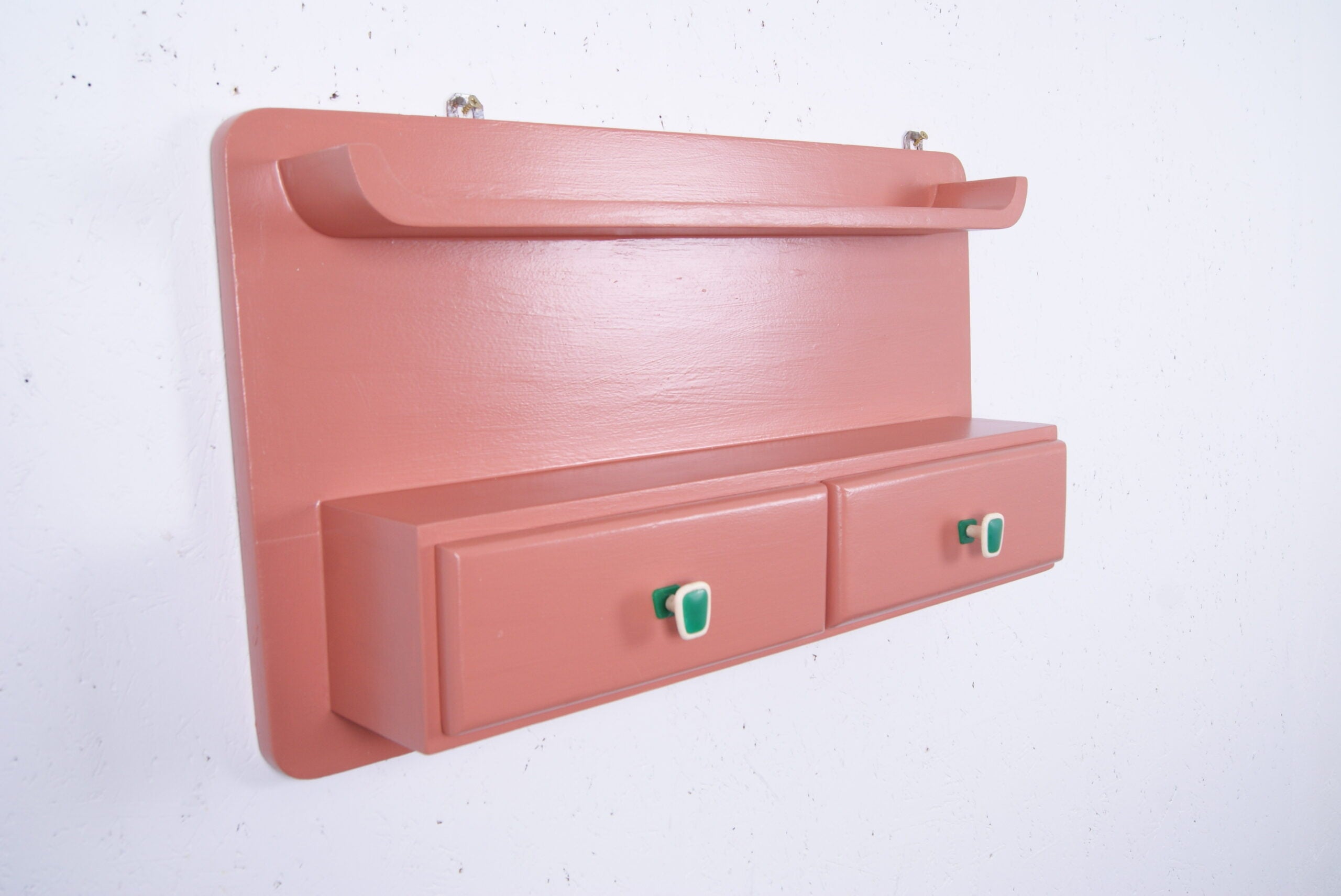 earth-red-shelf-from-poland-5