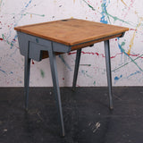esavian-compass-legged-desk-5