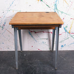 esavian-compass-legged-desk-7
