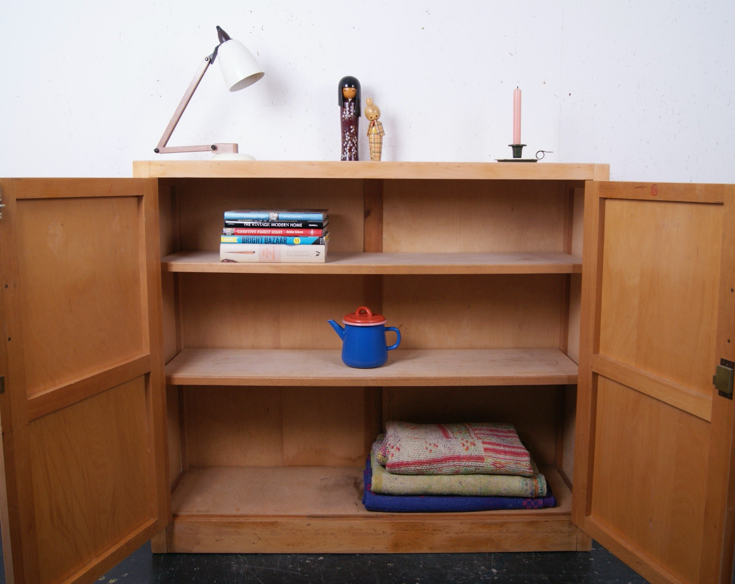 esavian-school-cupboard-4
