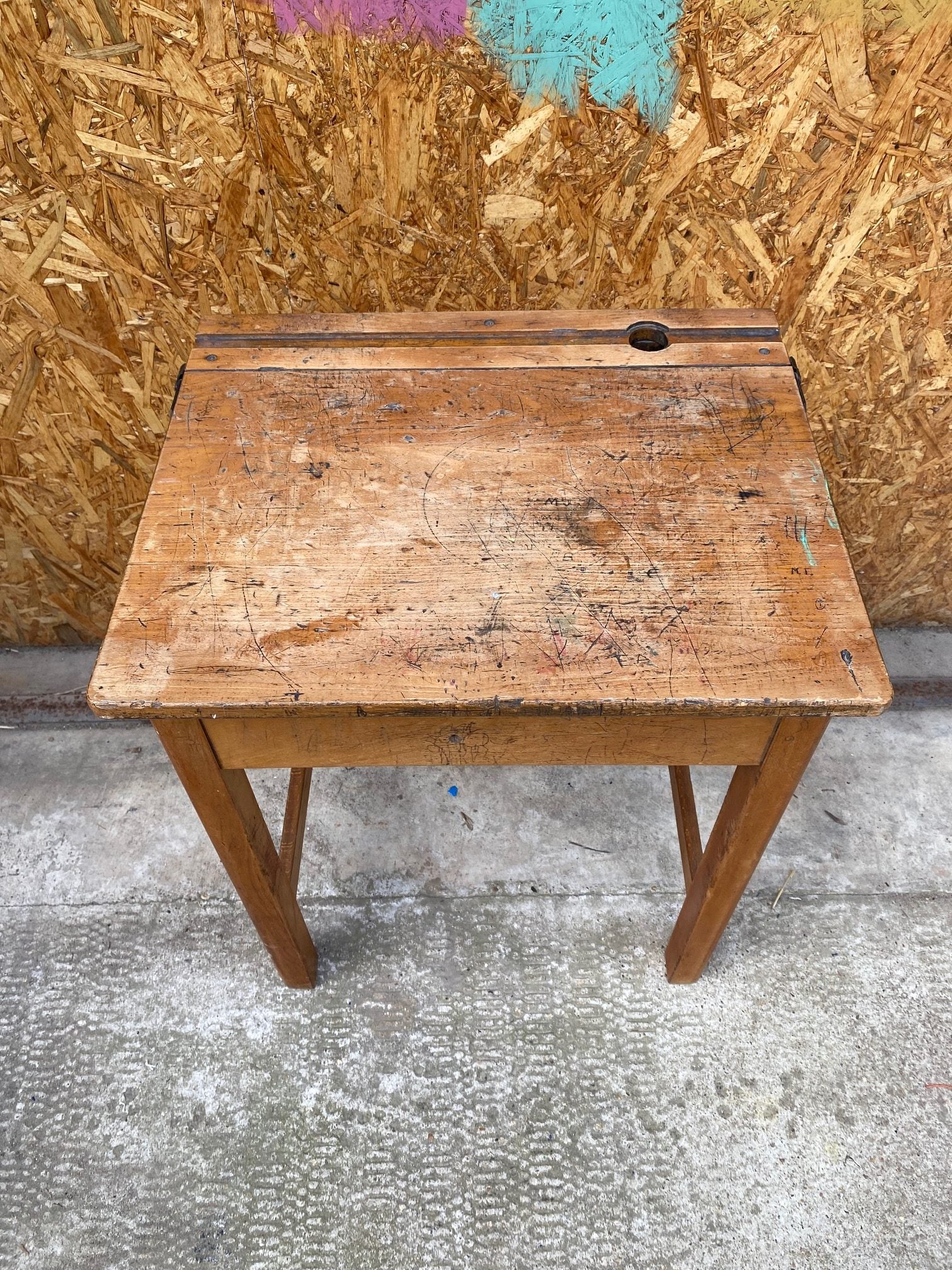 esavian-school-desk-2