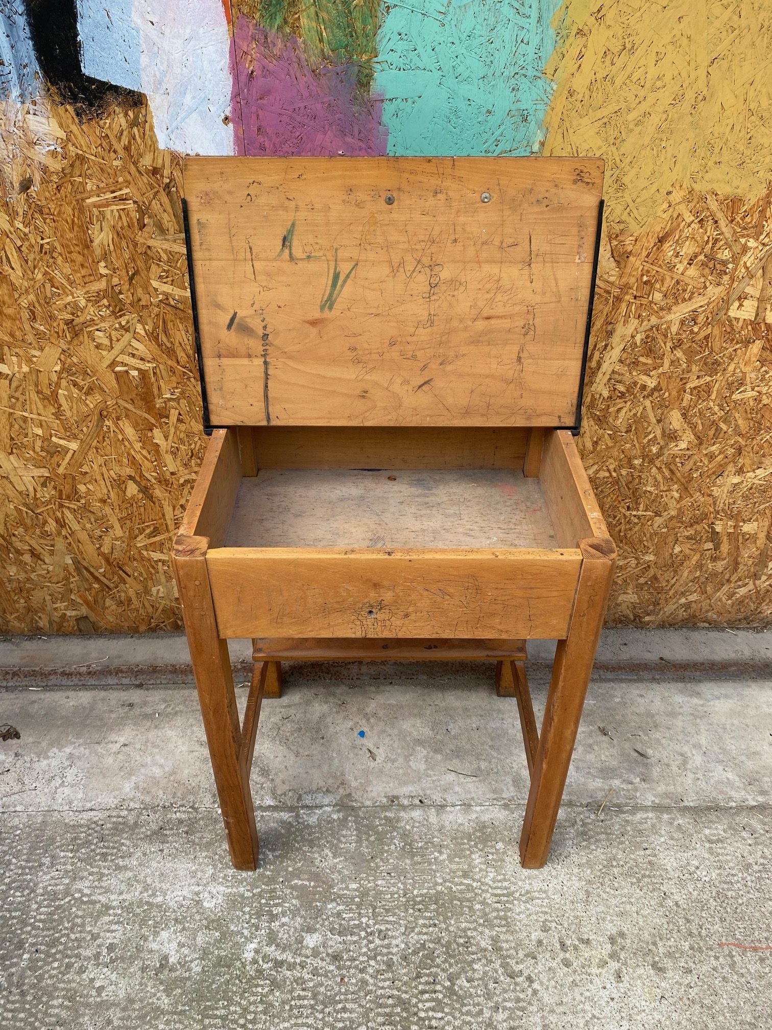 esavian-school-desk-4