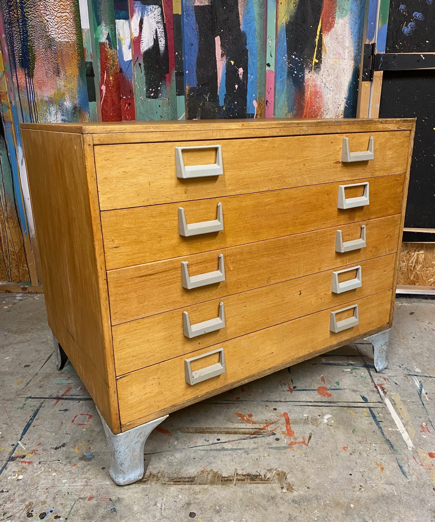 esavian-school-drawers-6