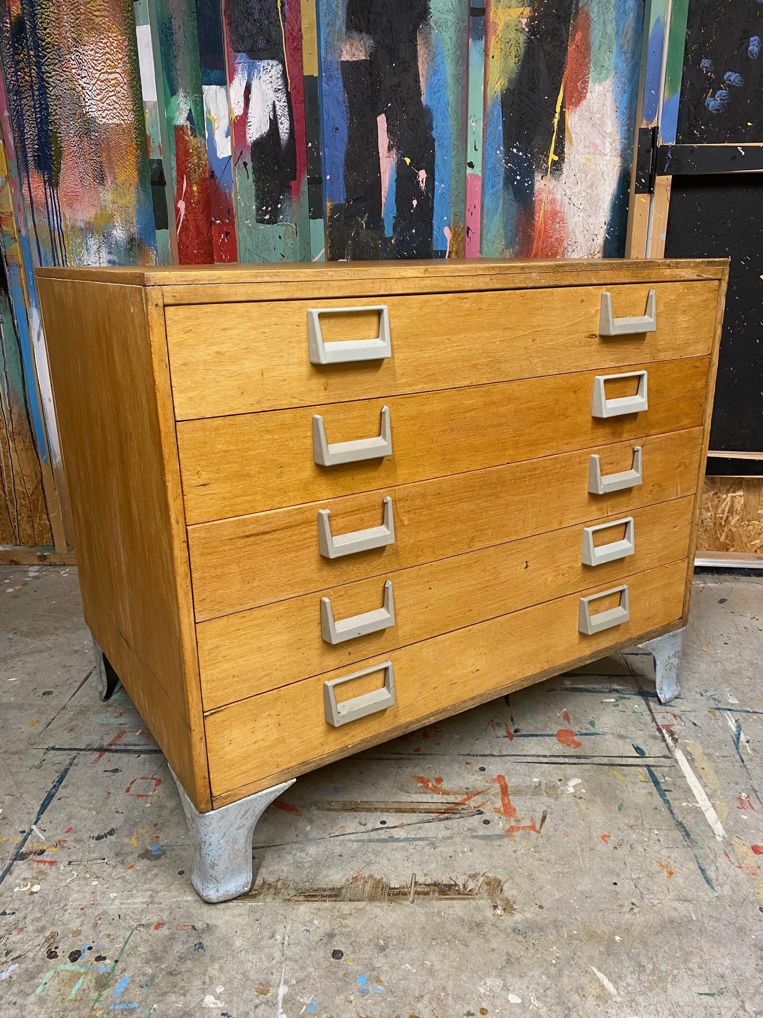 esavian-school-drawers-6