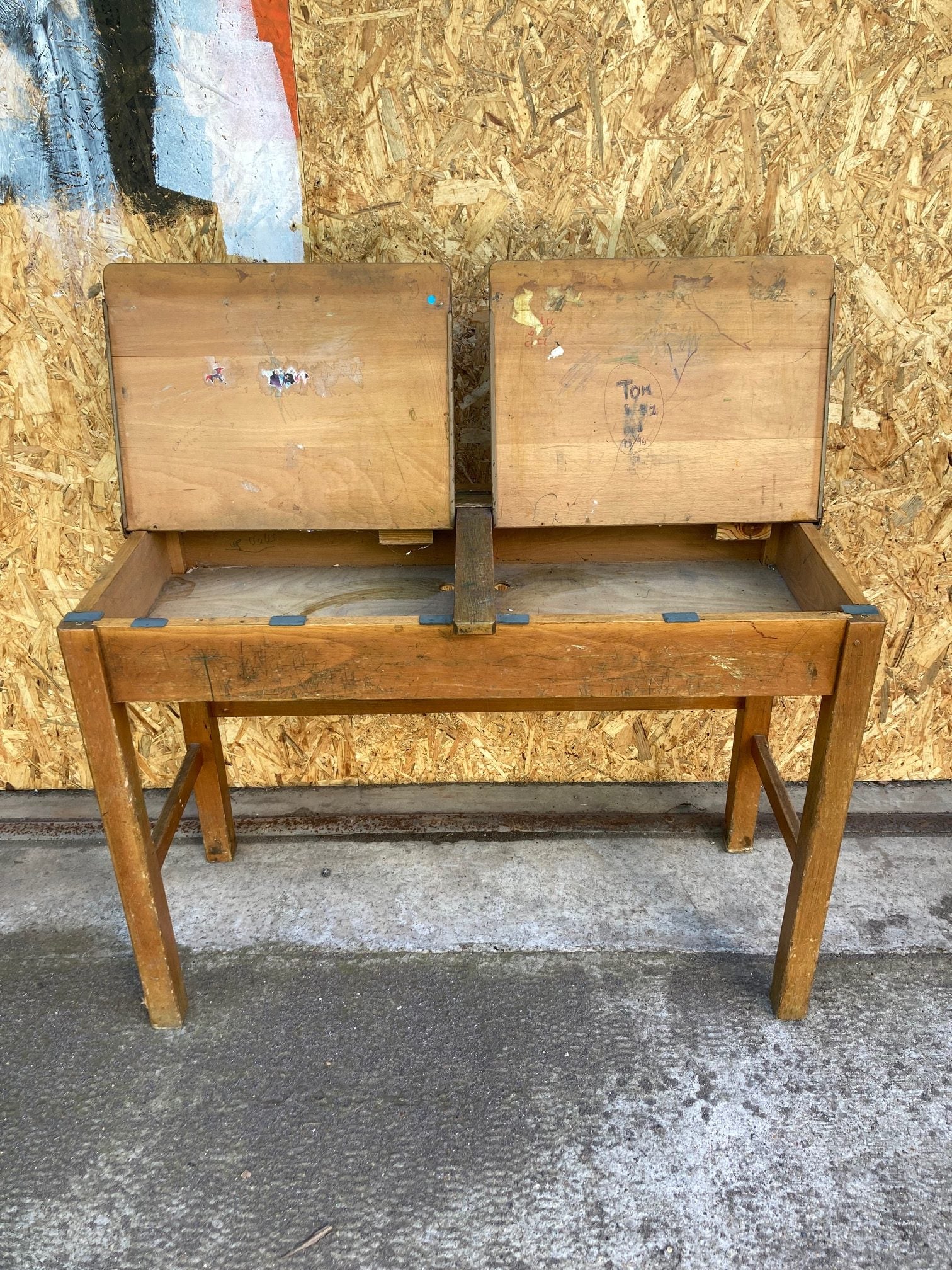 esavian-wooden-double-desk-4