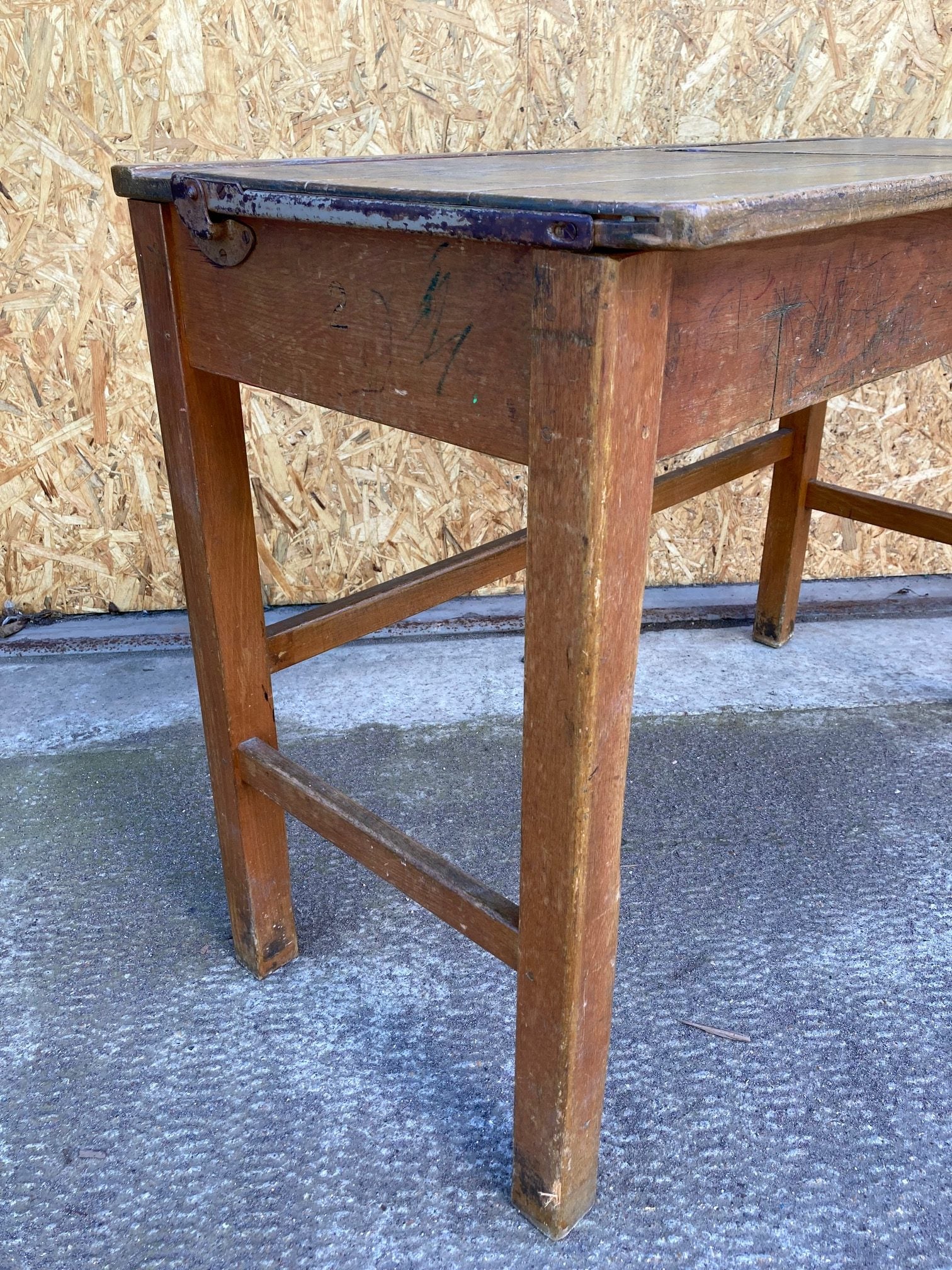 esavian-wooden-double-desk-6