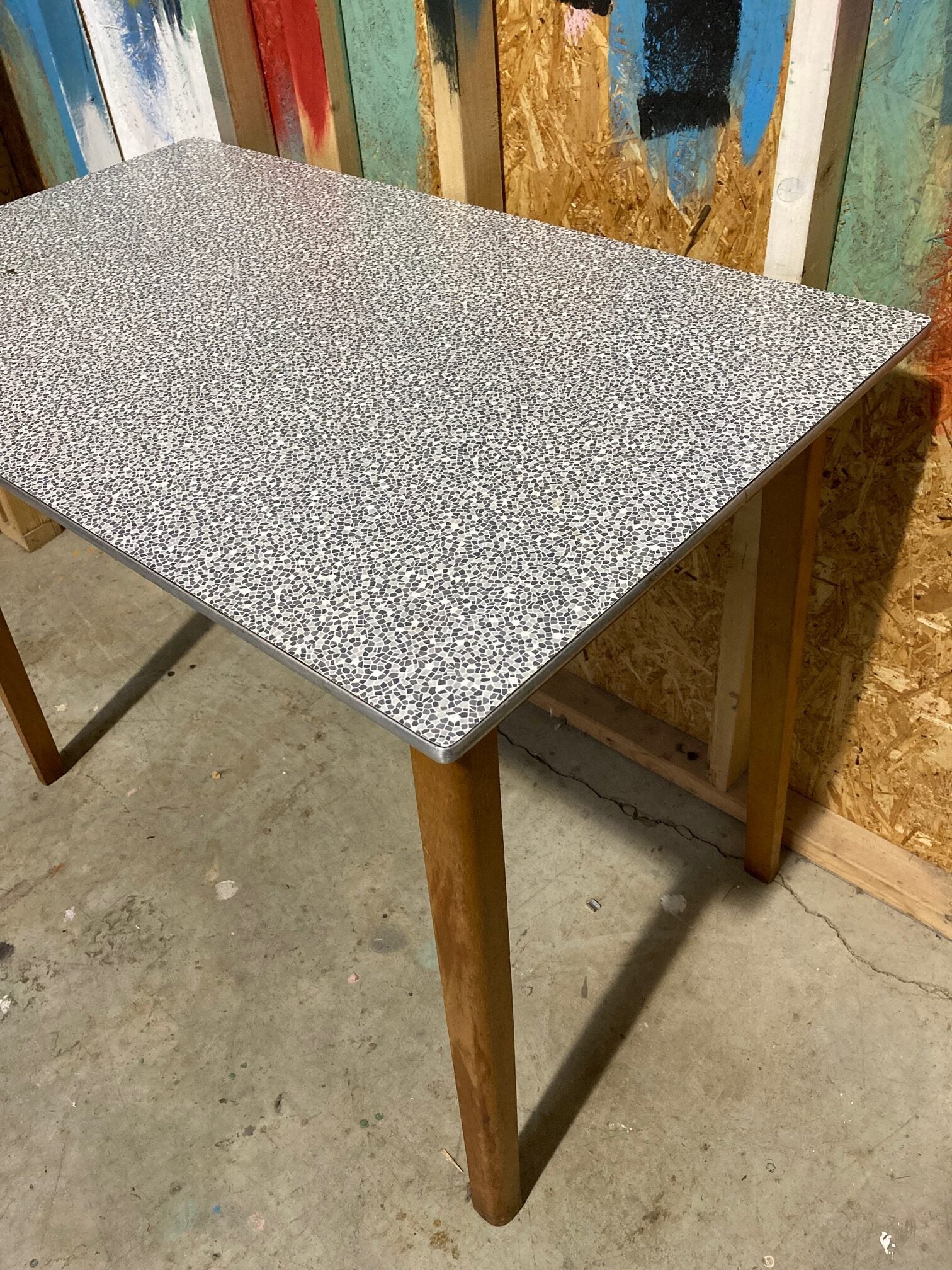 formica-table-2