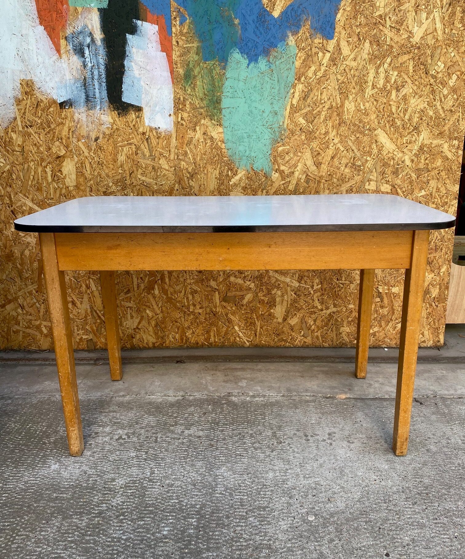 formica-topped-table-1