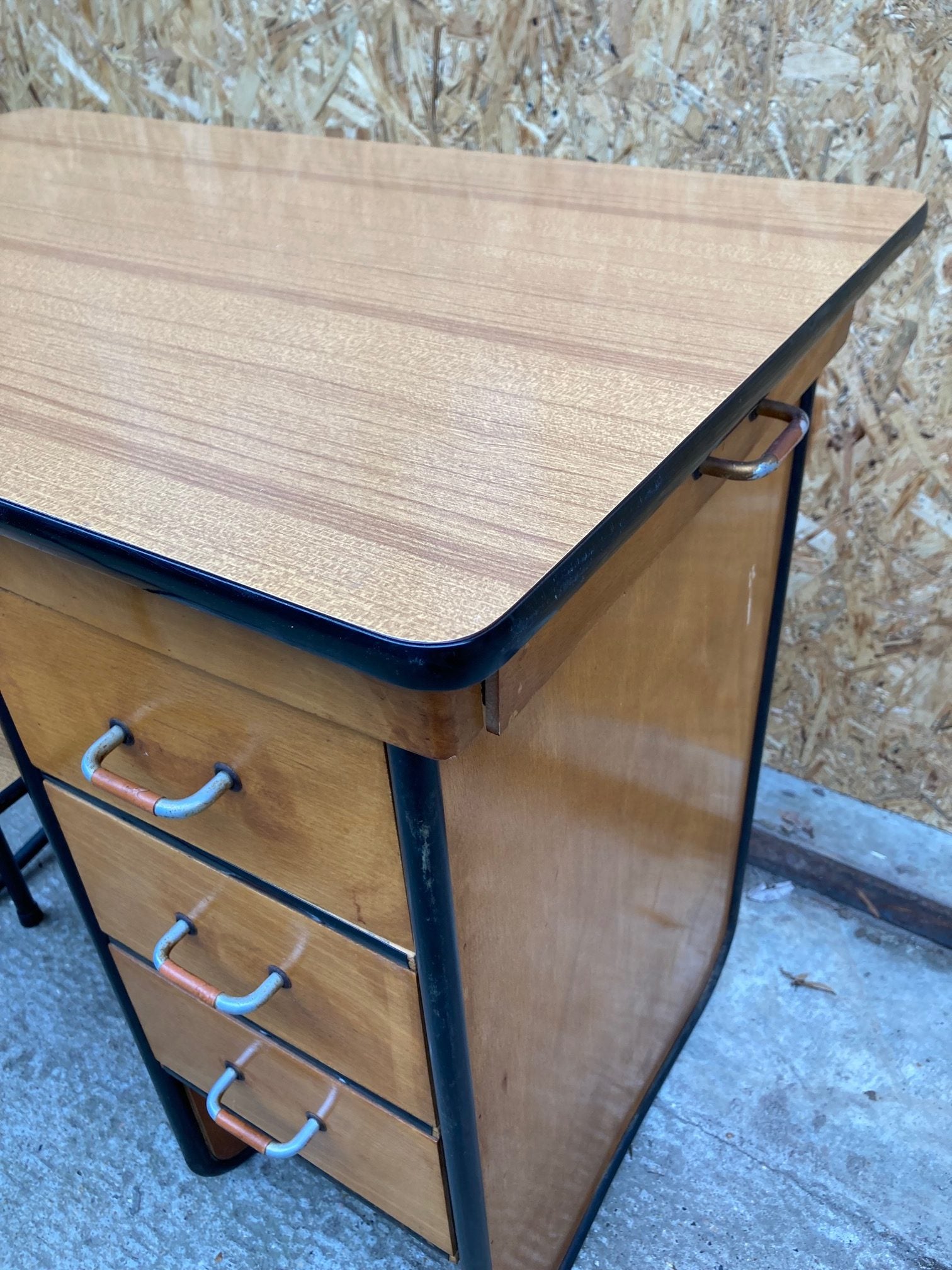 french-desk-and-chair-set-2