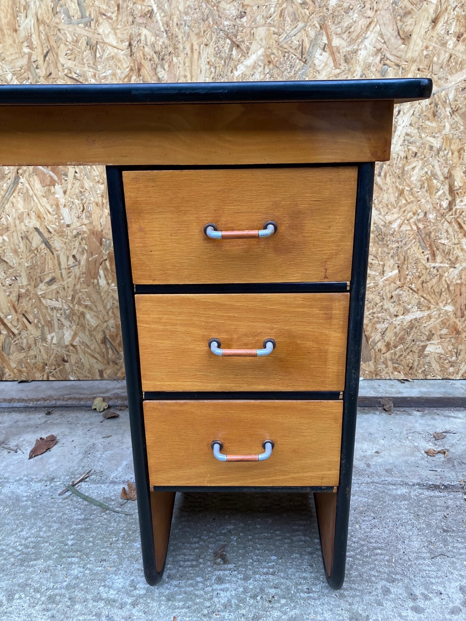 french-desk-and-chair-set-7