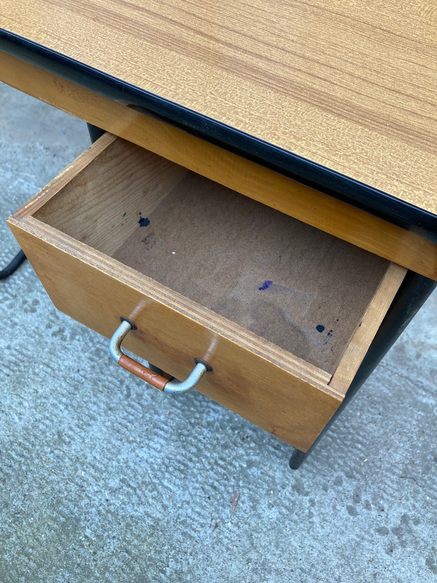 french-desk-and-chair-set-8