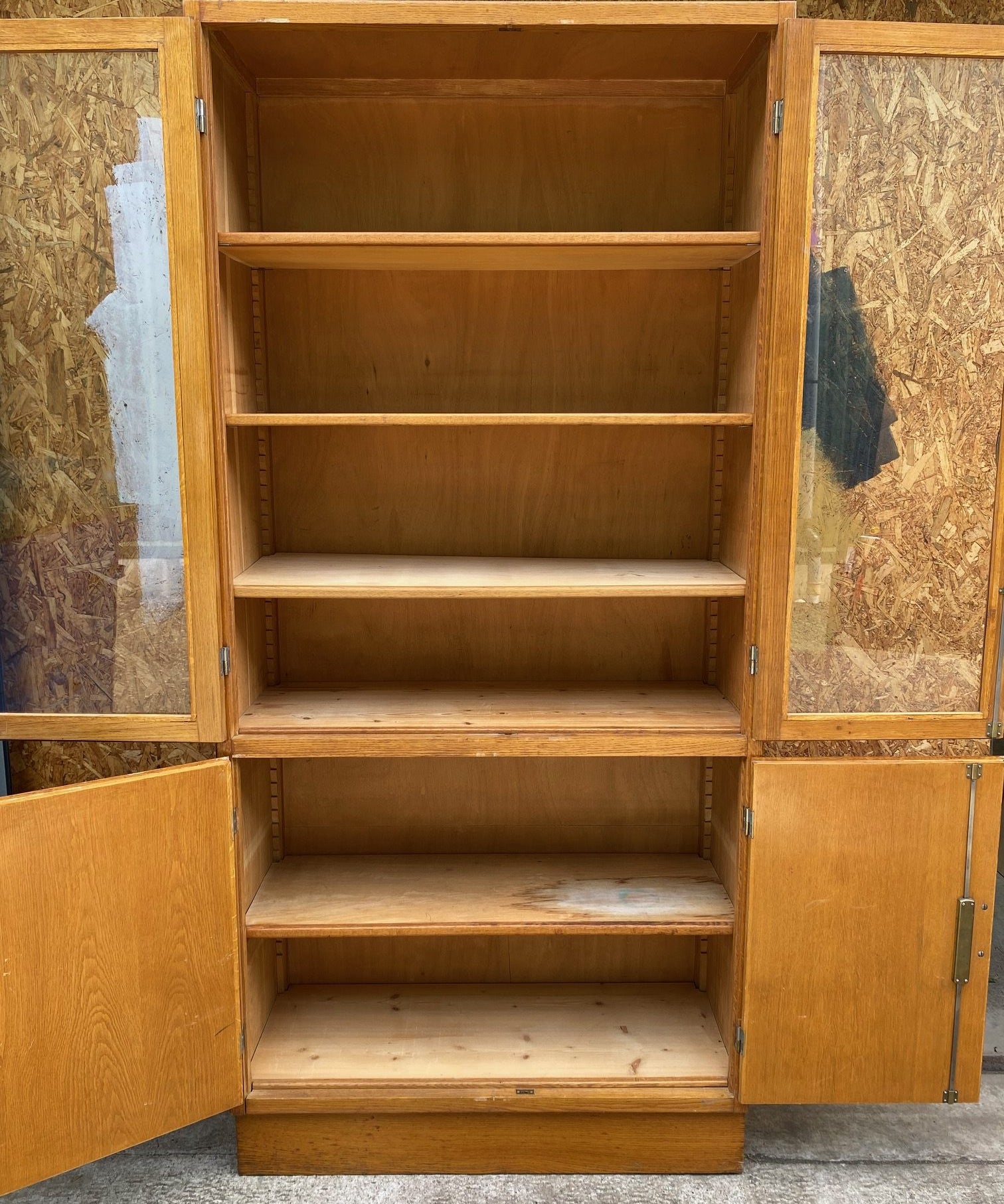 french-glass-cabinet-1