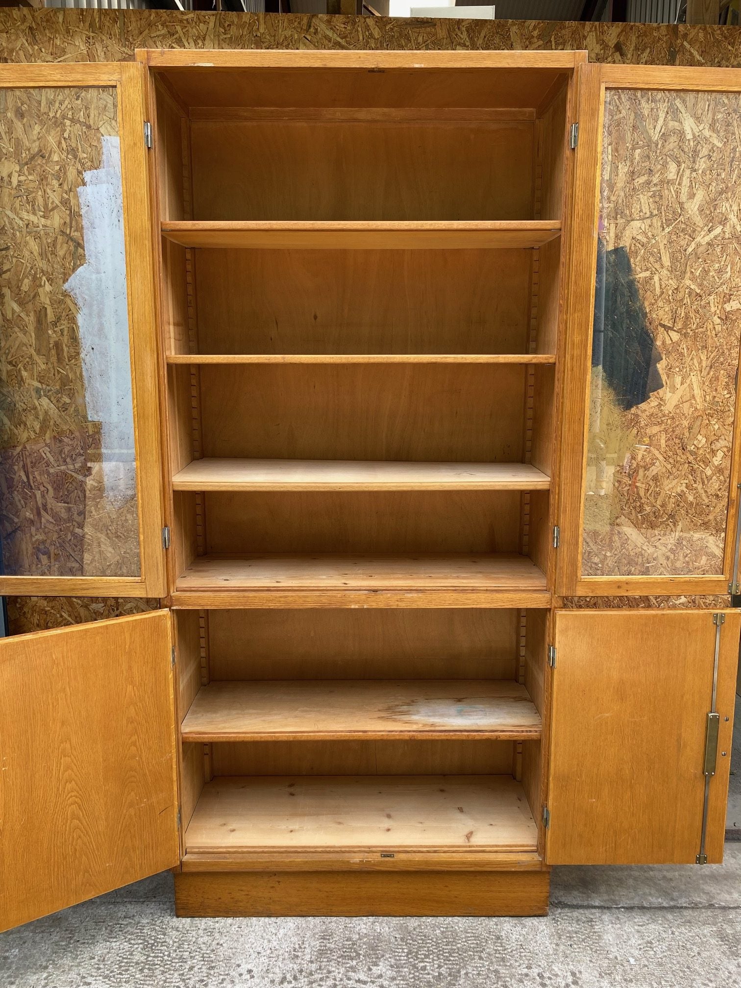 french-glass-cabinet-1