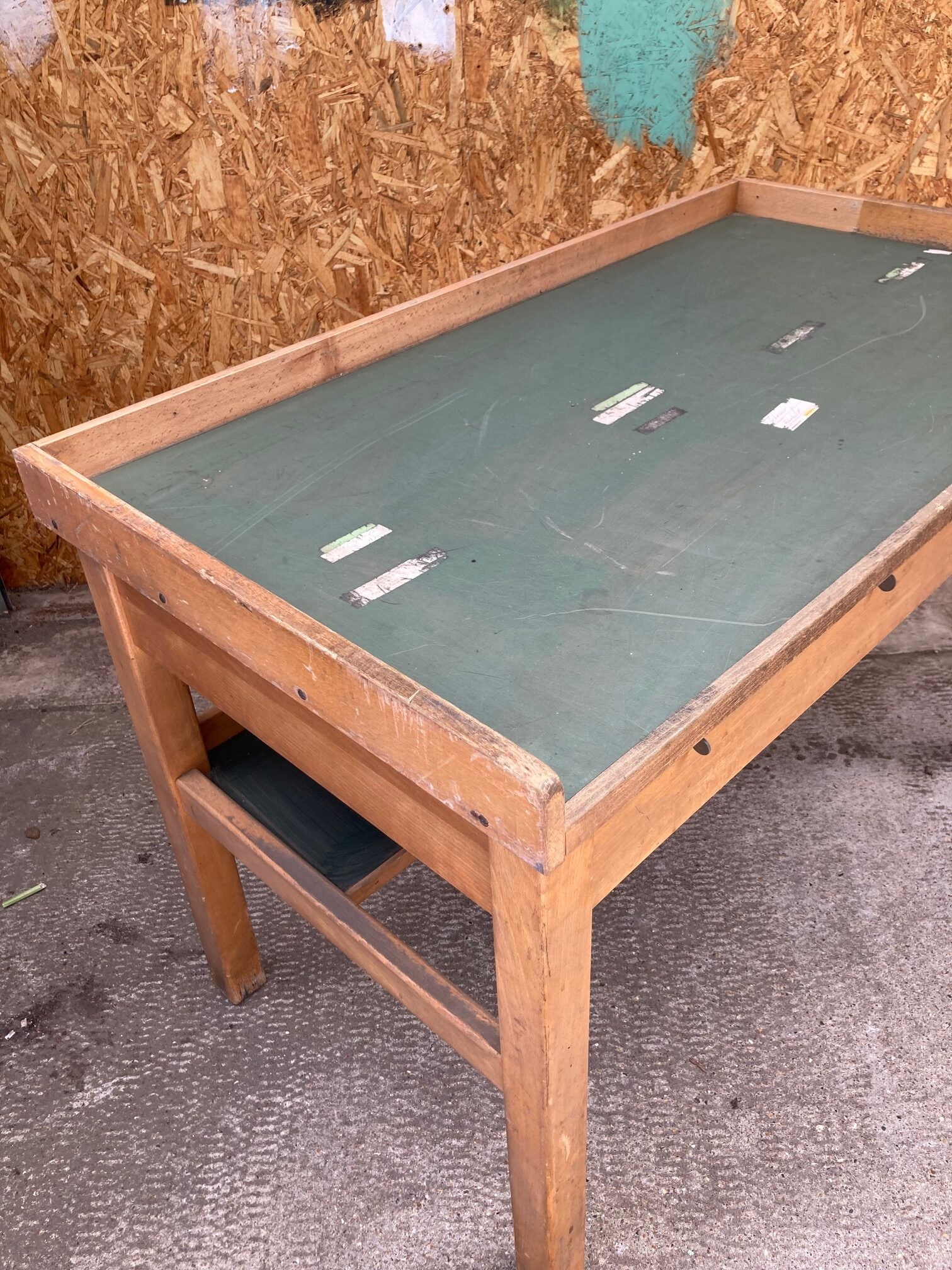 french-lab-bench-7