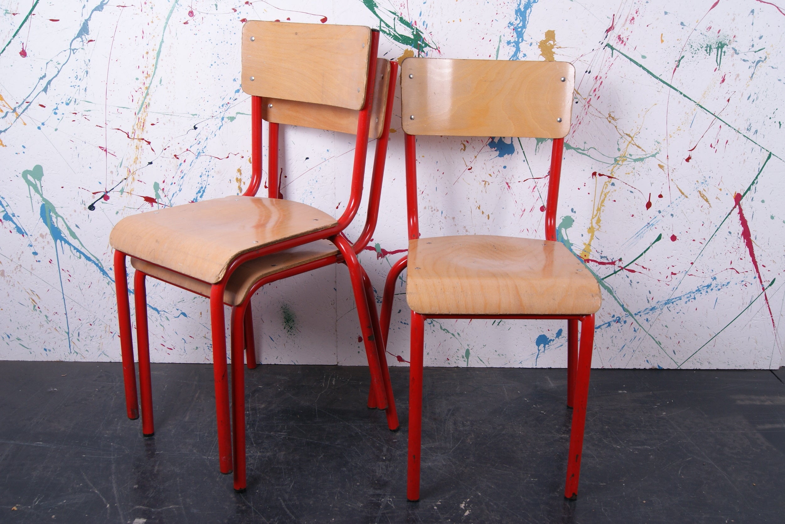 french-red-chairs-2