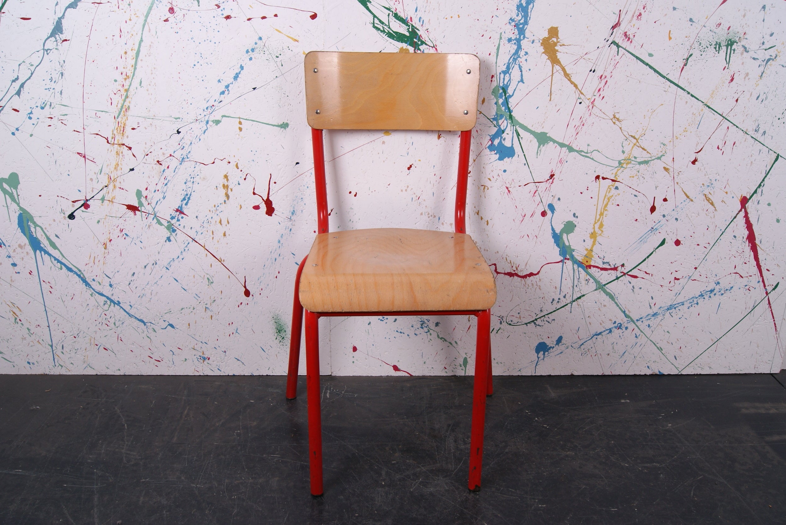 french-red-chairs-3