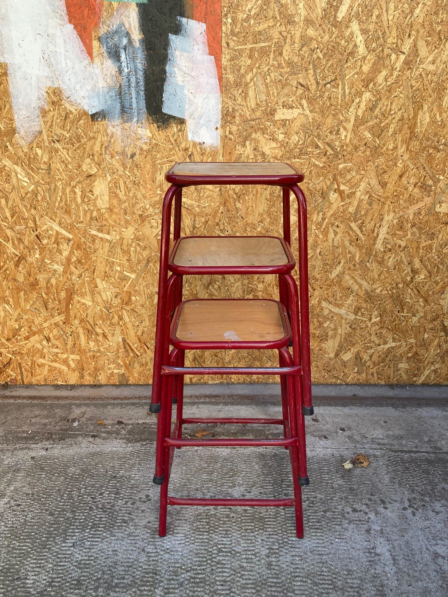french-red-stools-1