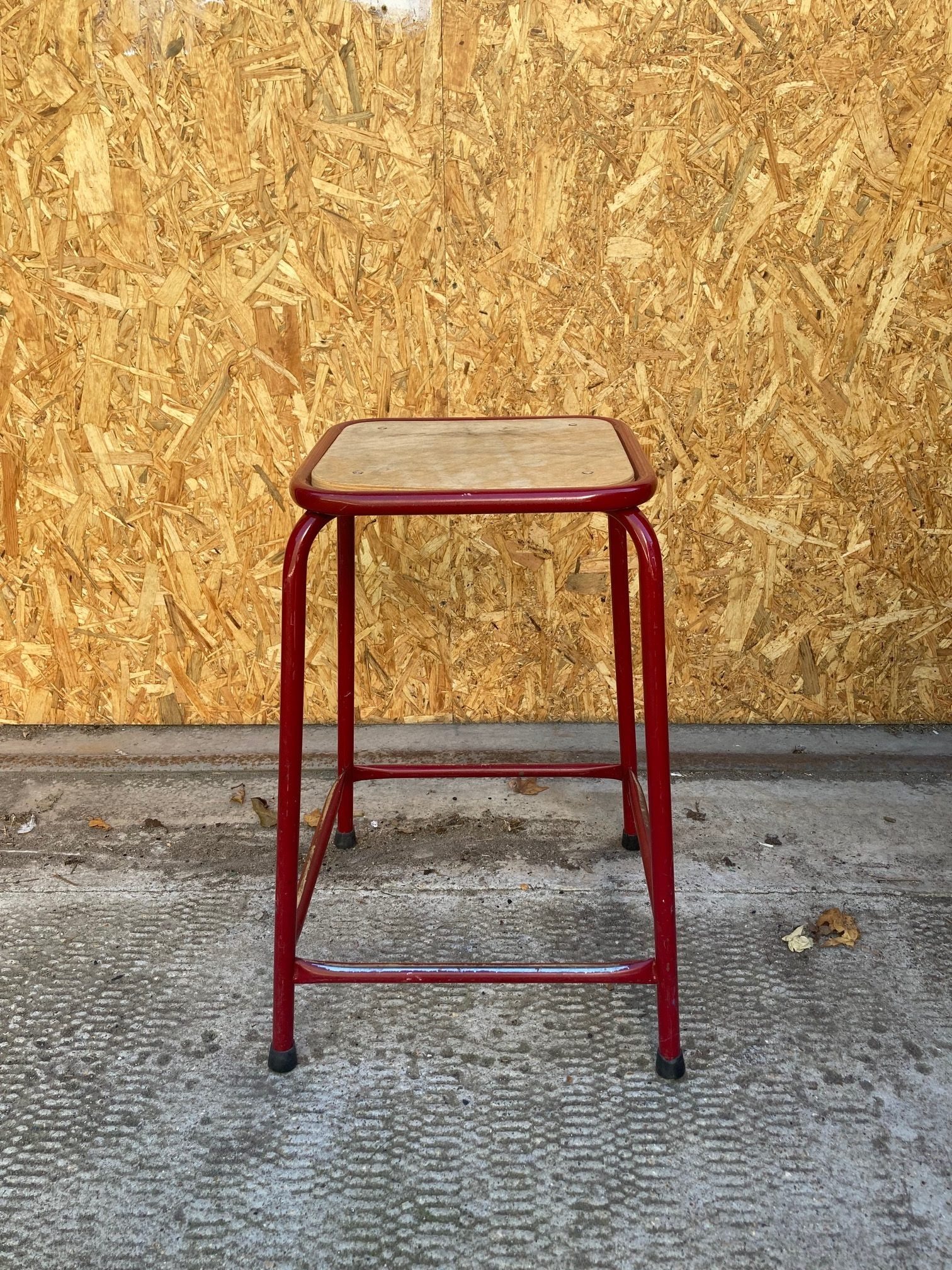 french-red-stools-2