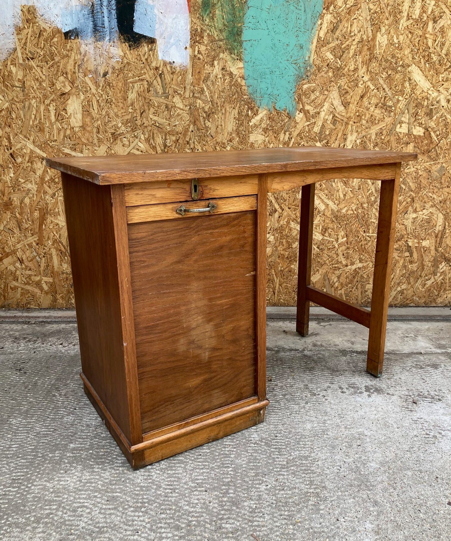 french-tambour-wooden-desk-6