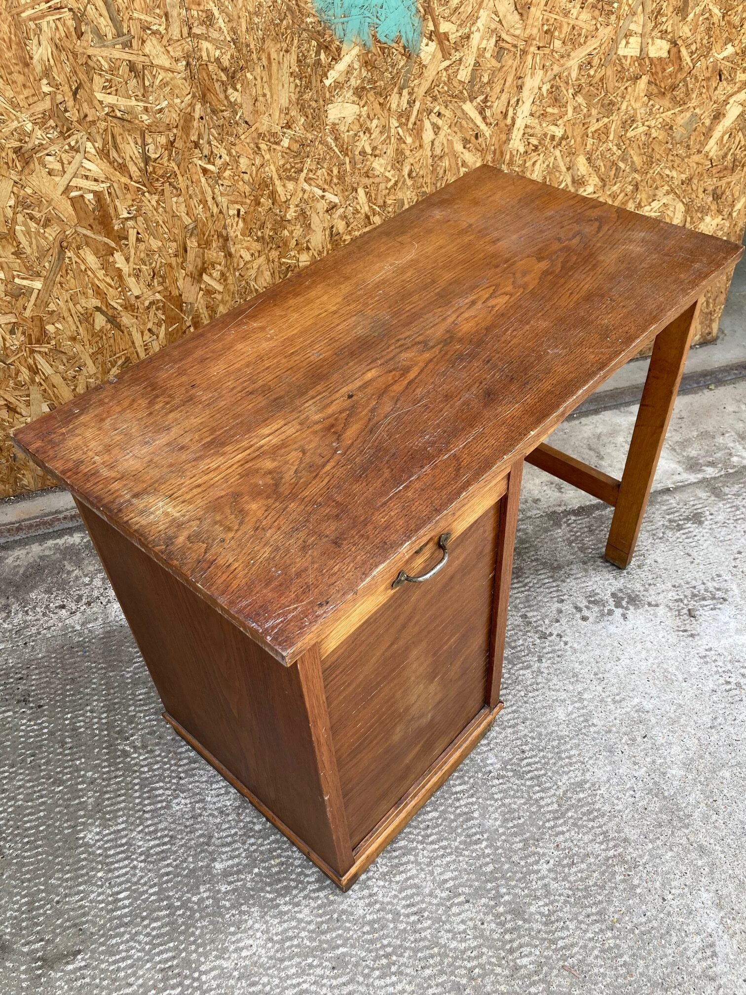 french-tambour-wooden-desk-7