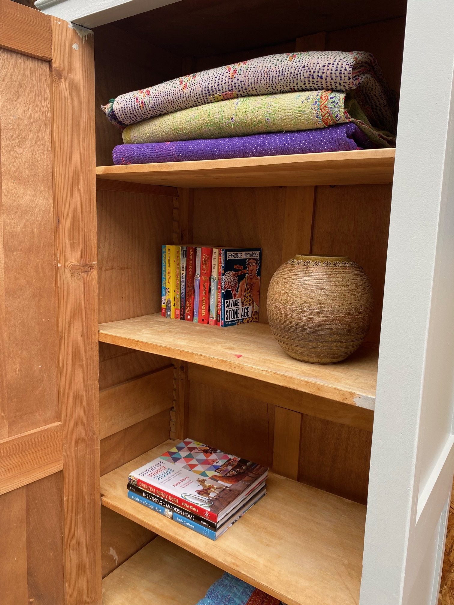 french-wooden-cupboard-10