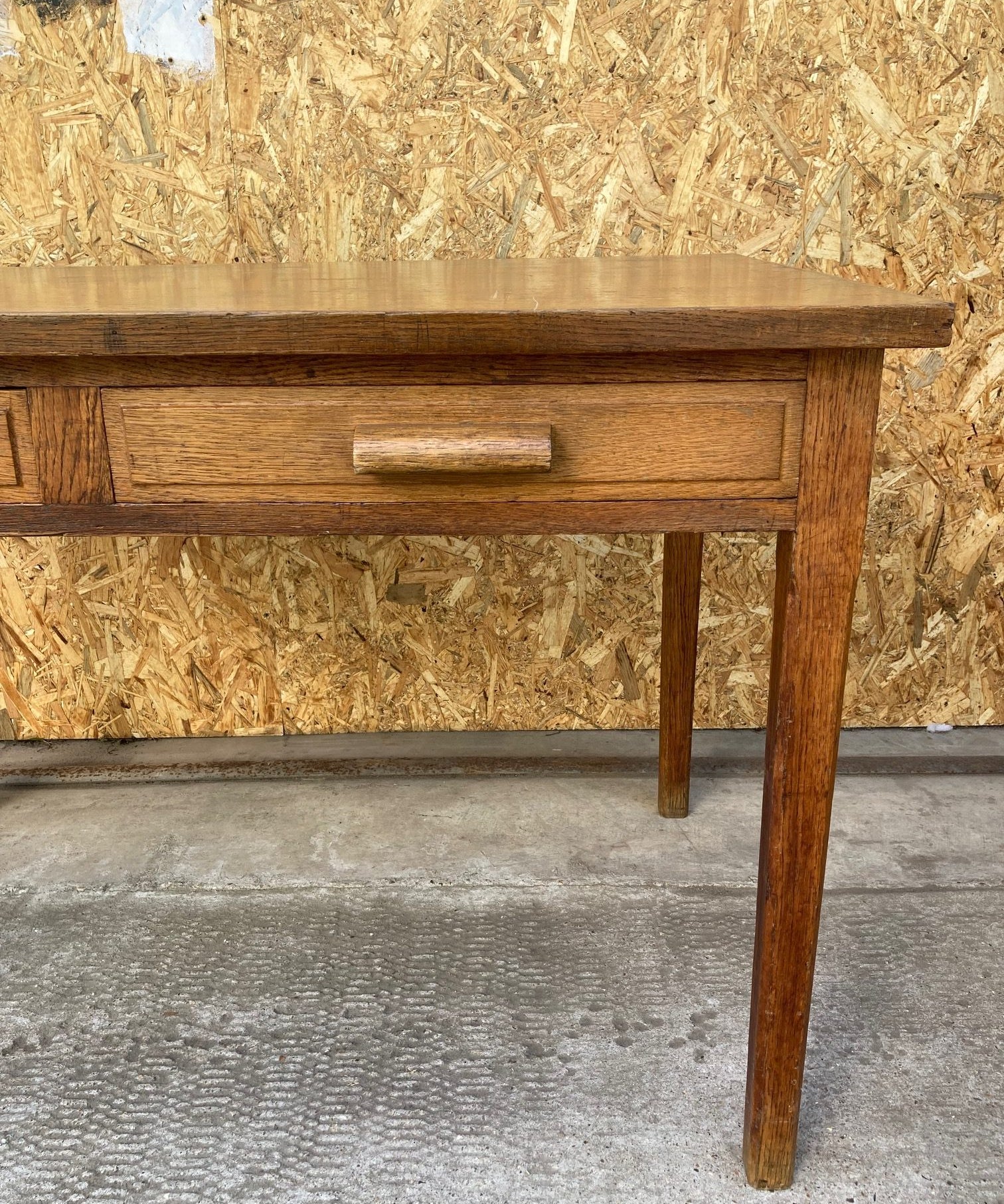 french-wooden-table-1