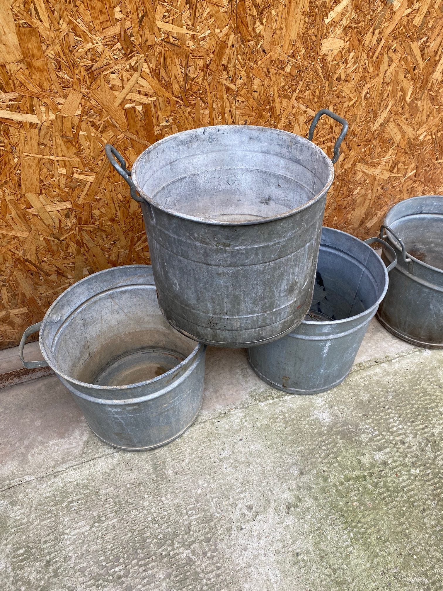 galvanised-planters-3
