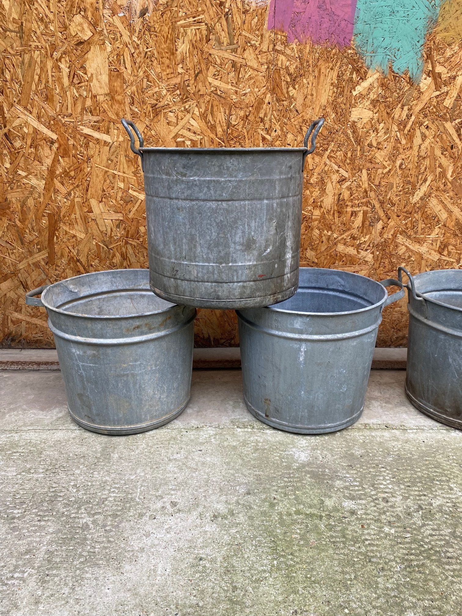 galvanised-planters-4