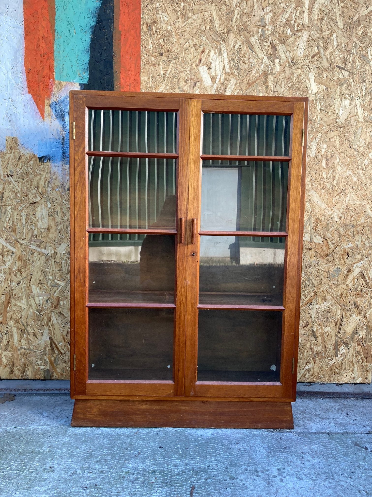 glass-cabinet-1