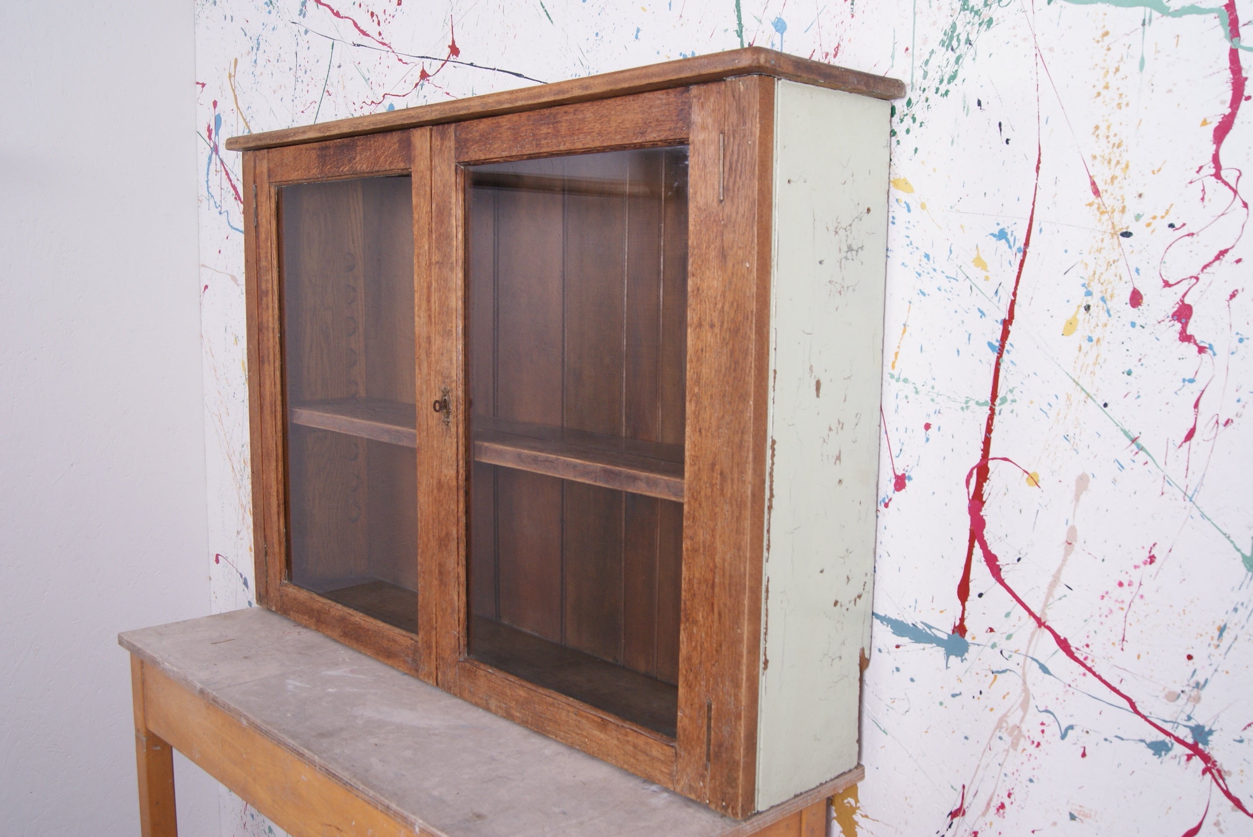 glass-cabinet-2