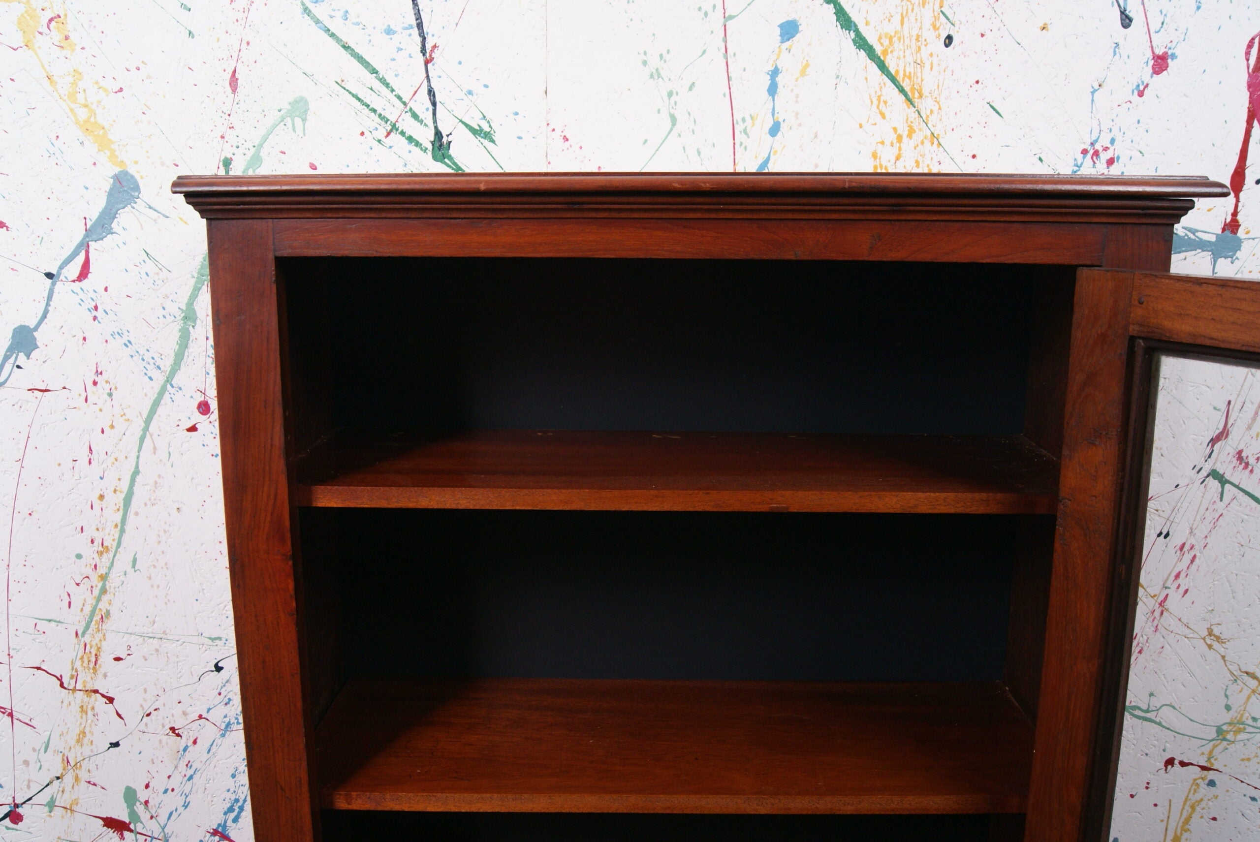 glass-cabinet-21